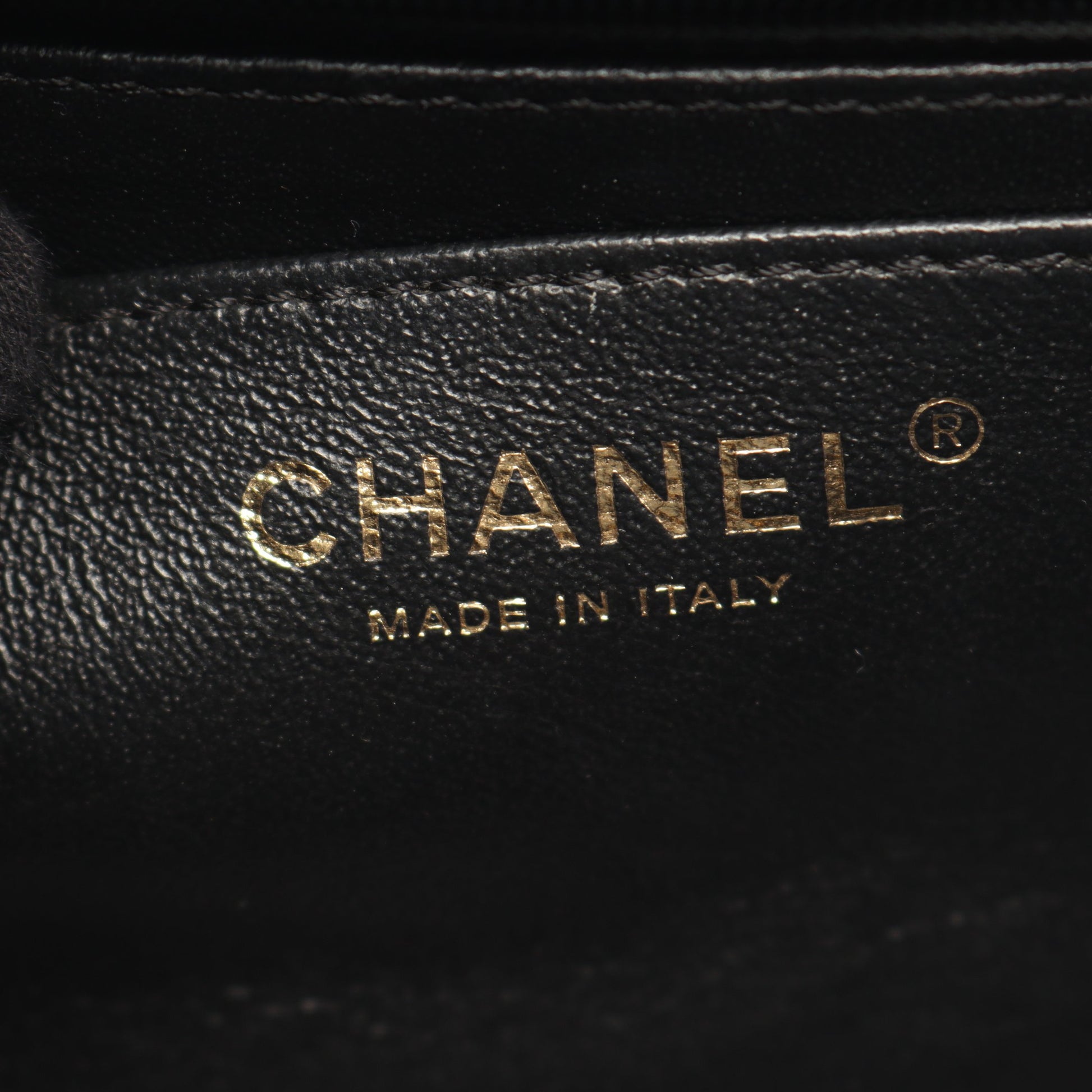 シェブロン Vステッチ 2WAY チェーンショルダーバッグ ラムスキン ブラック ゴールド金具 シャネル バッグ CHANEL
