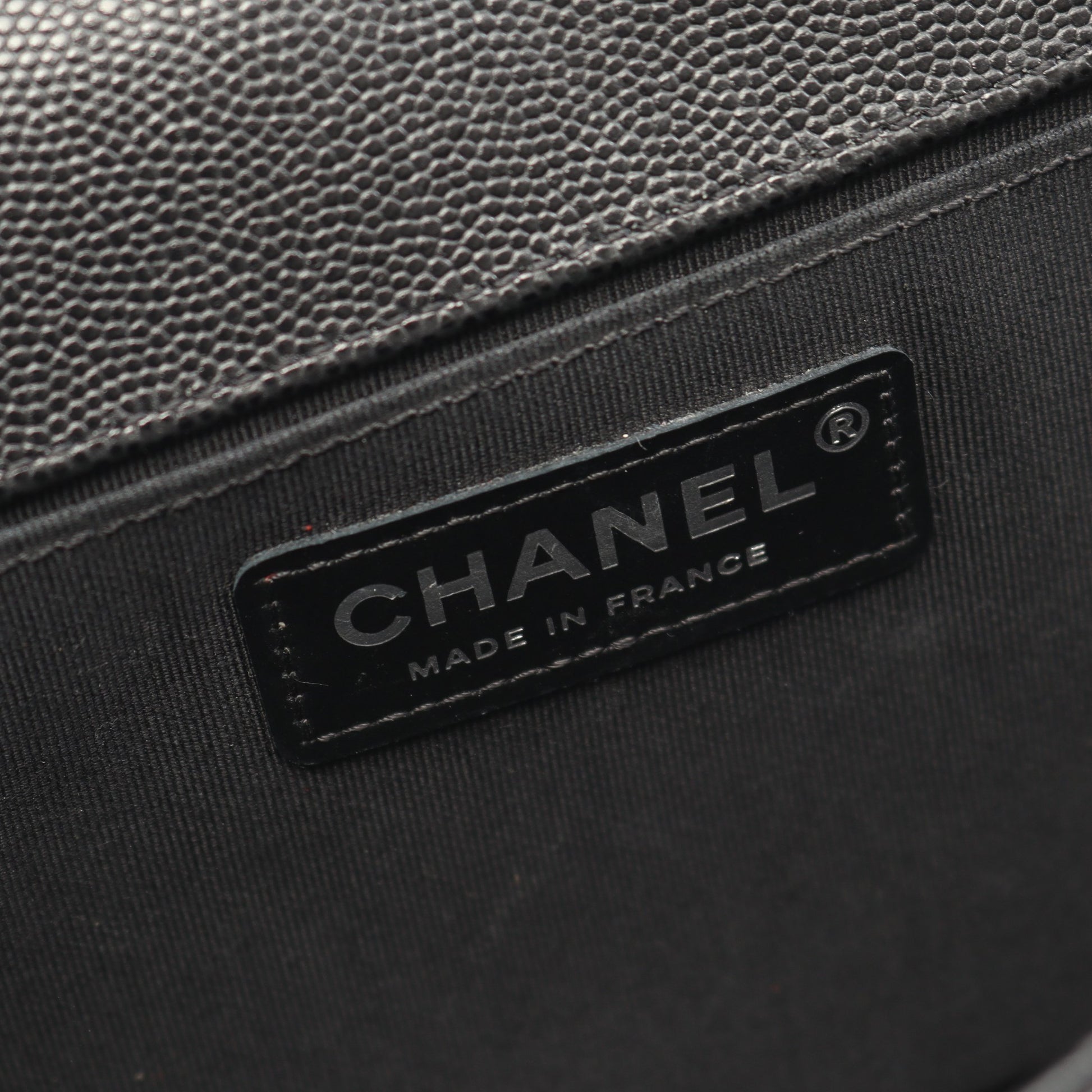 ボーイシャネル チェーンショルダーバッグ キャビアスキン ブラック ゴールド金具 シャネル バッグ CHANEL
