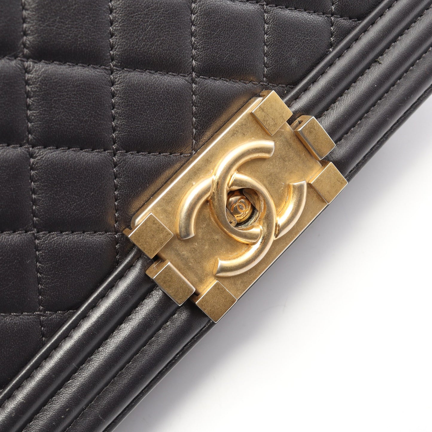 ボーイシャネル チェーンショルダーバッグ ラムスキン グレー ゴールド金具 シャネル バッグ CHANEL