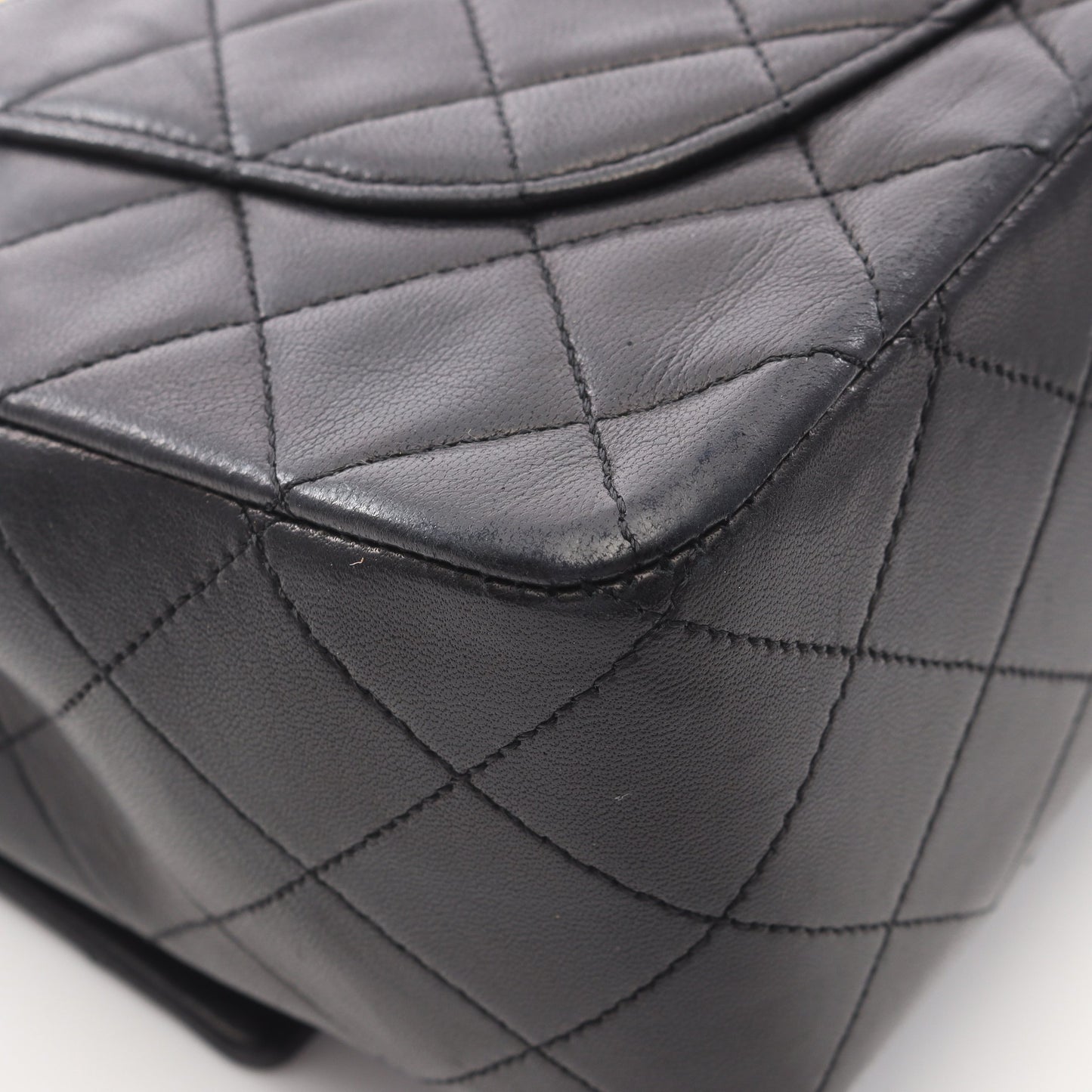 マトラッセ27 シングルフラップ Wチェーンショルダーバッグ ラムスキン ブラック ゴールド金具 シャネル バッグ CHANEL