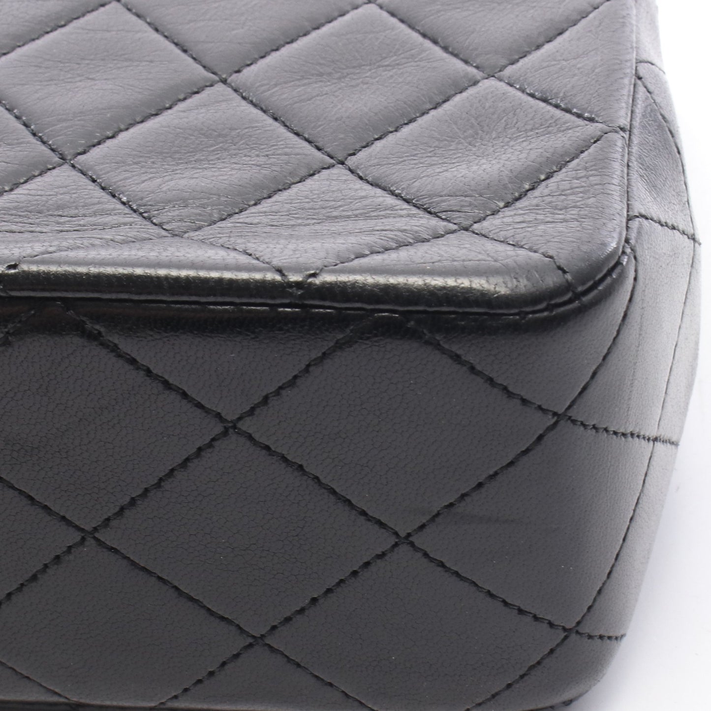 ミニマトラッセ20 チェーンショルダーバッグ ラムスキン ブラック ゴールド金具 シャネル バッグ CHANEL