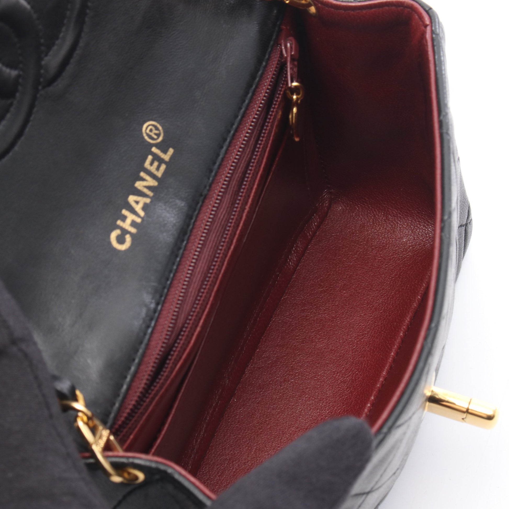 ミニマトラッセ チェーンショルダーバッグ ラムスキン ブラック ゴールド金具 シャネル バッグ CHANEL