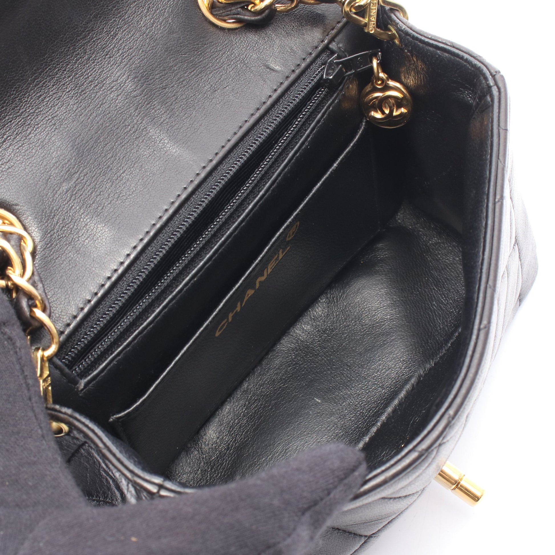 マトラッセ ミニ チェーンハンドバッグ ラムスキン ブラック ゴールド金具 シャネル バッグ CHANEL