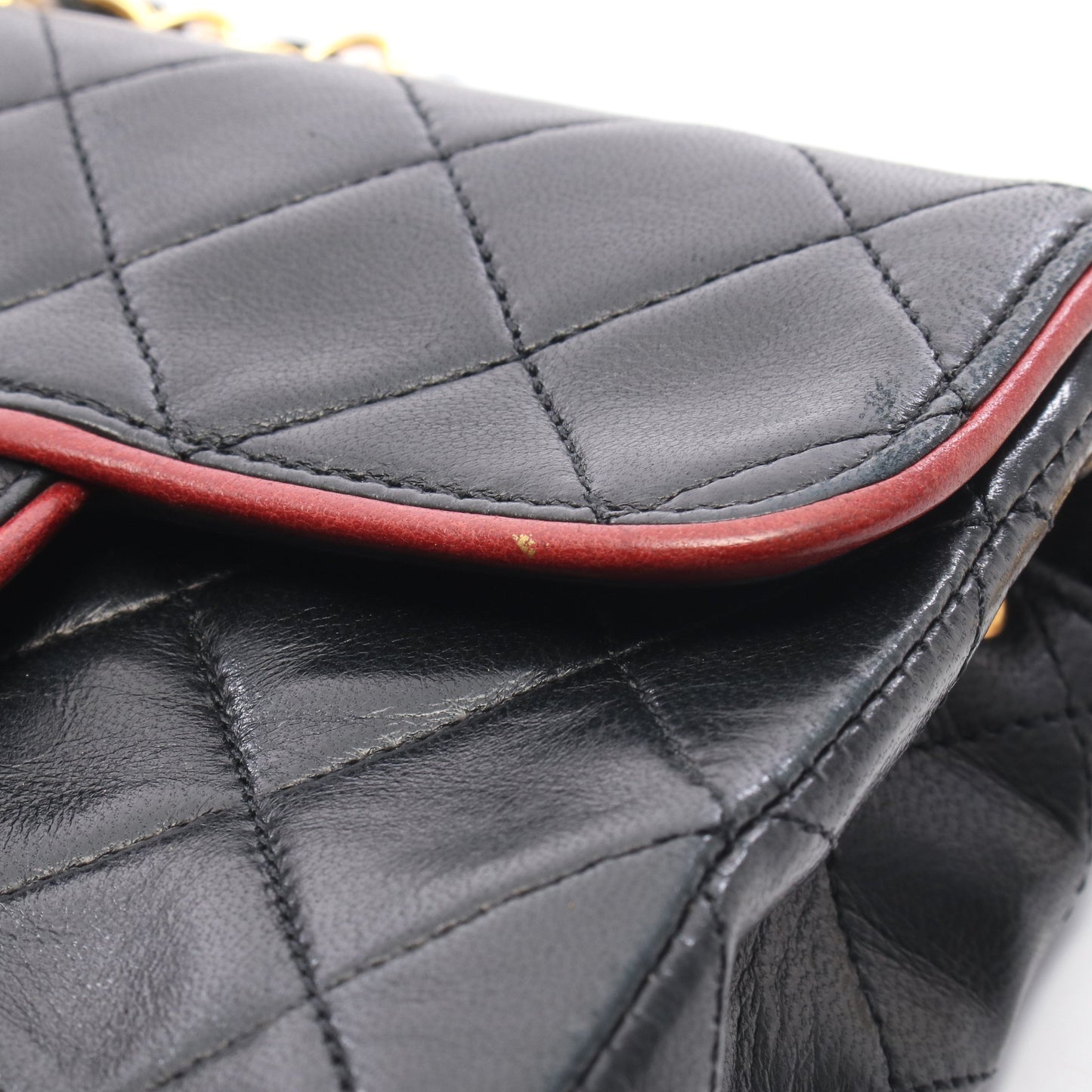 ミニマトラッセ チェーンショルダーバッグ ラムスキン ブラック レッド ゴールド金具 シャネル バッグ CHANEL