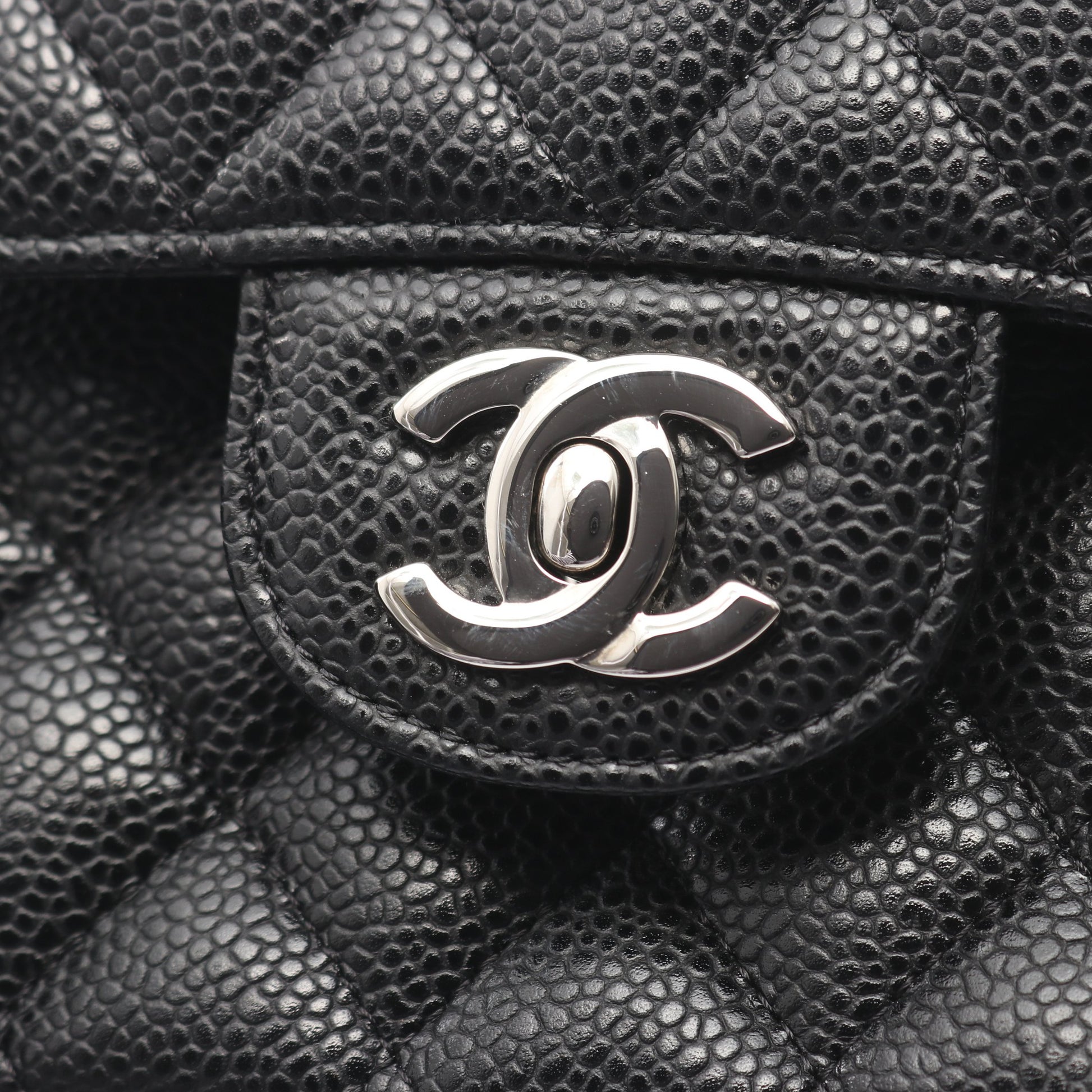 マトラッセ Wフラップ Wチェーンショルダーバッグ キャビアスキン ブラック シルバー金具 シャネル バッグ CHANEL