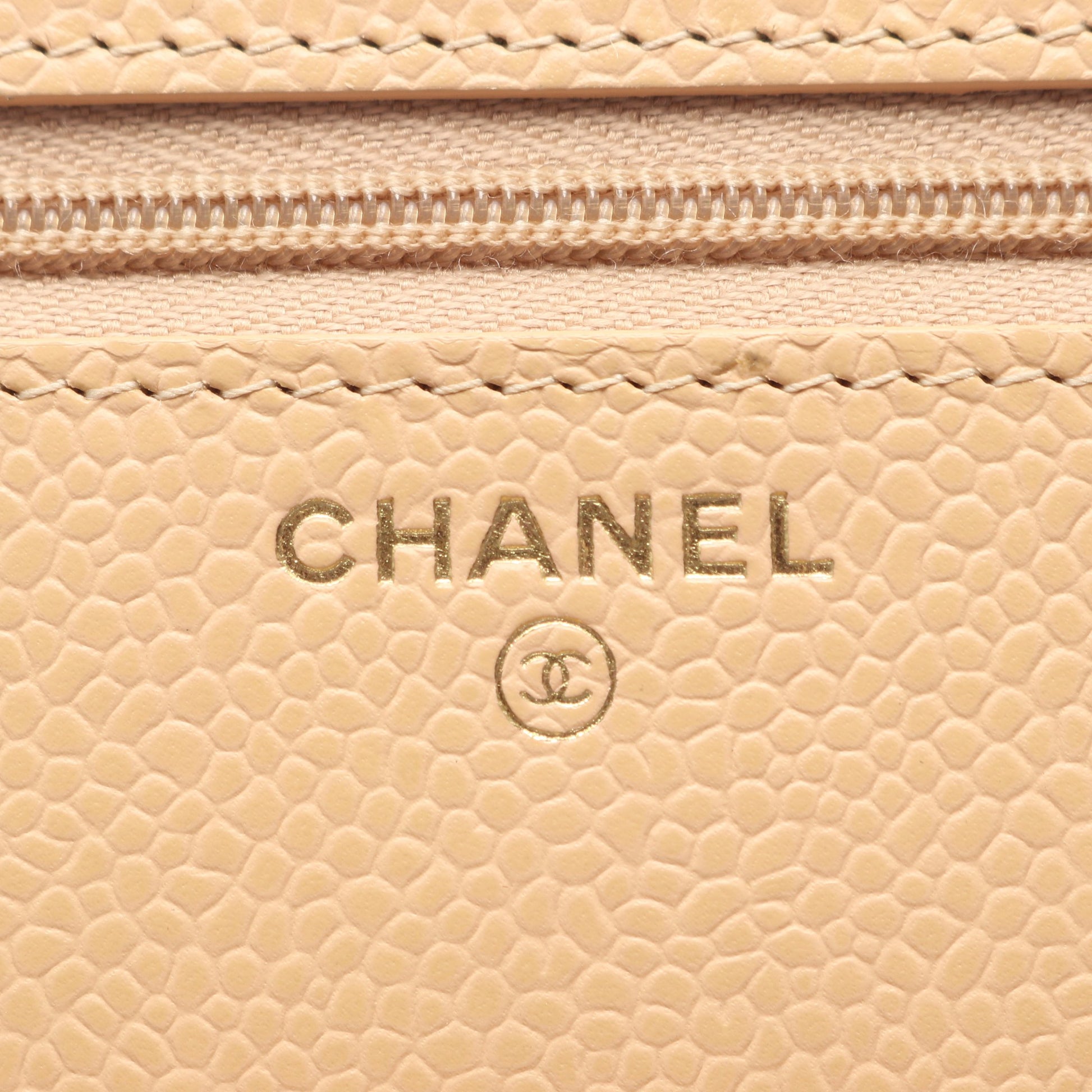 マトラッセ チェーンウォレット キャビアスキン ベージュ ゴールド金具 シャネル バッグ CHANEL