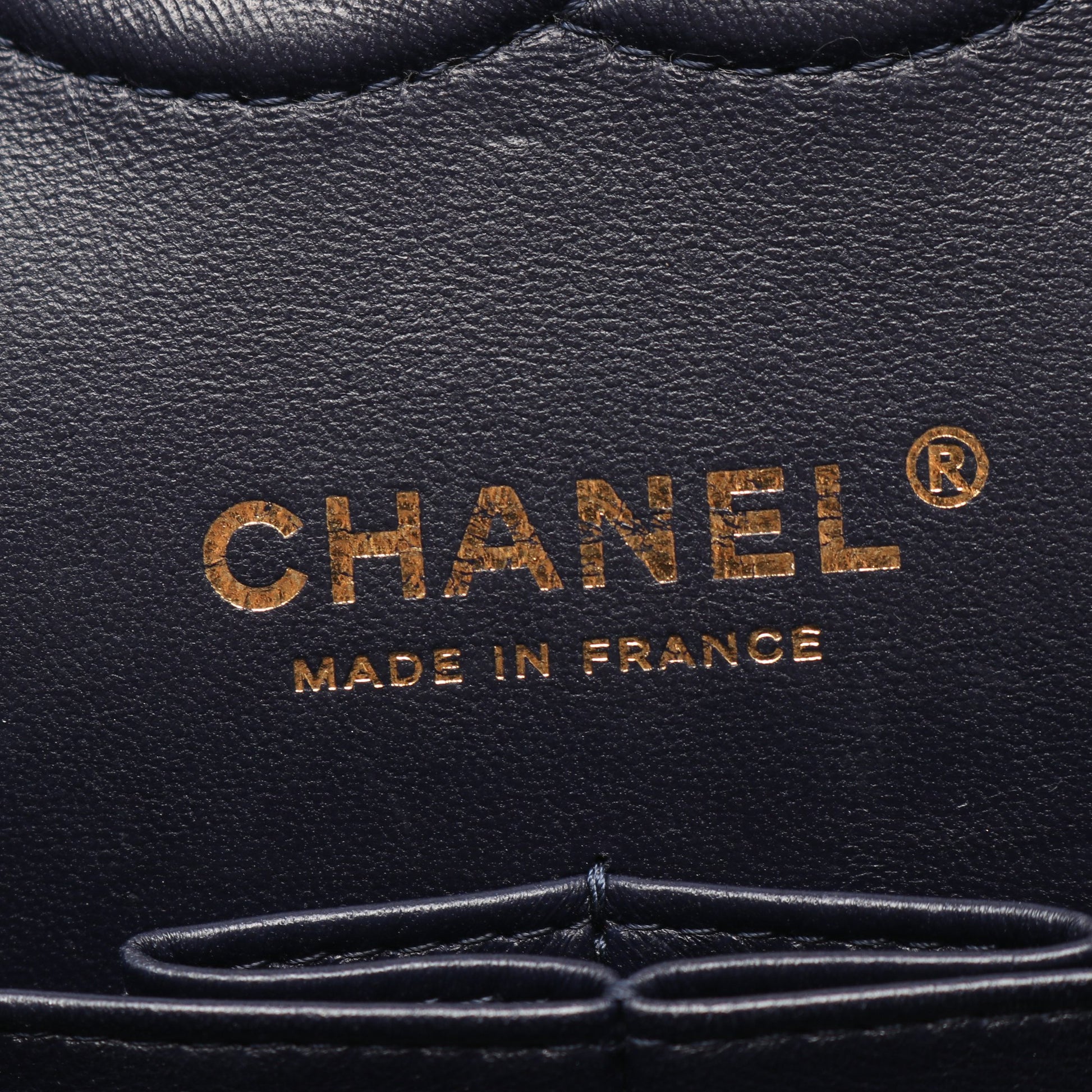 マトラッセ Wフラップ Wチェーンショルダーバッグ キャビアスキン ネイビー ゴールド金具 シャネル バッグ CHANEL