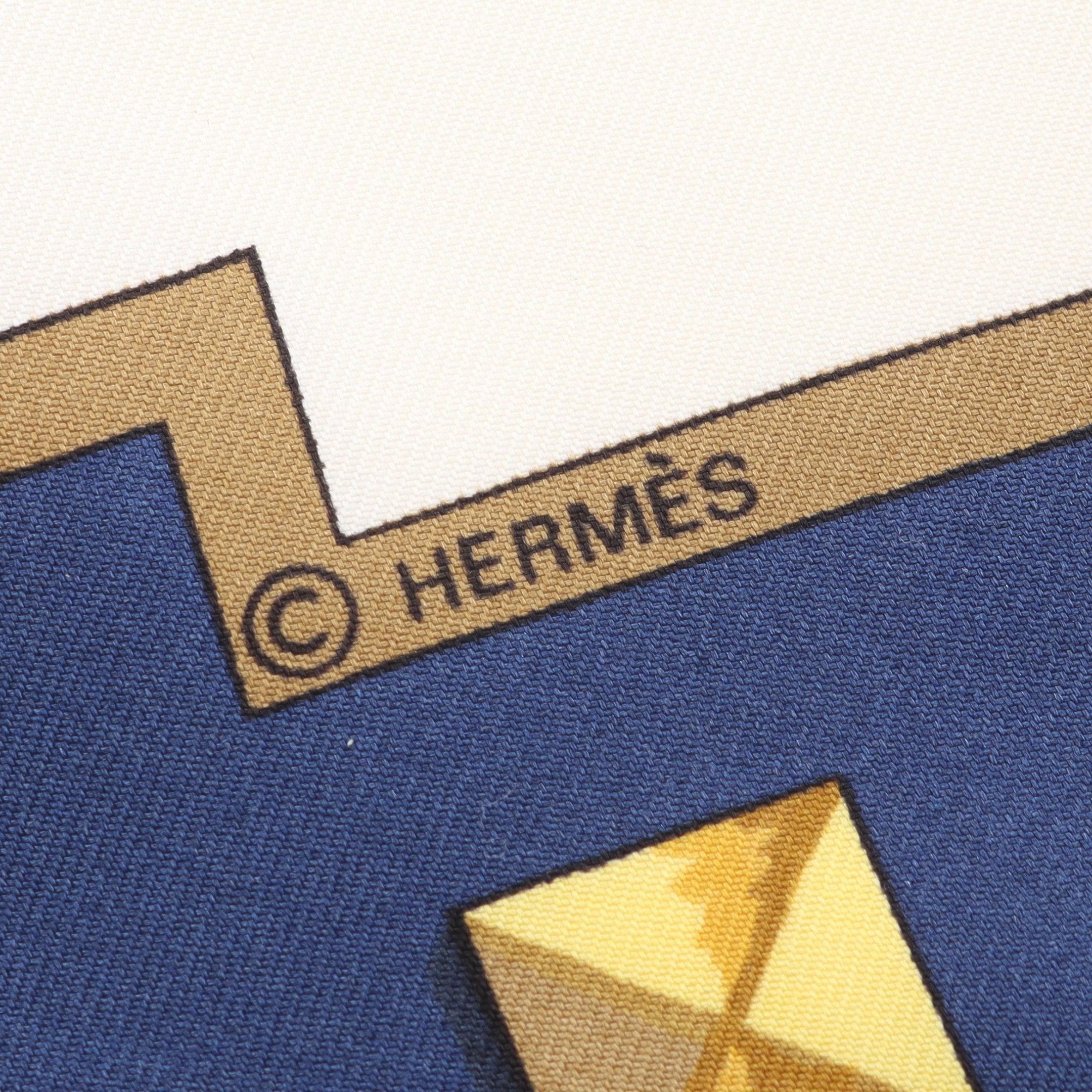 エルメス　スカーフ　カレ90 ネイビーゴールド HERMES エルメス スカーフ カレ90 ネイビー×ゴールド×レッド他｜Yahoo