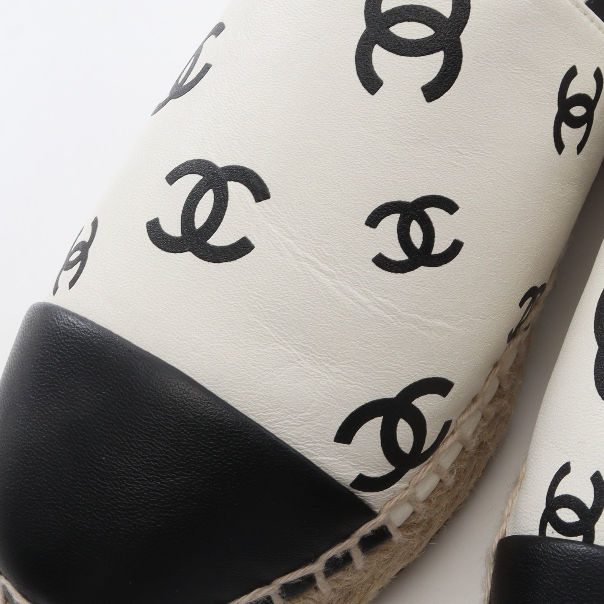 ココマーク エスパドリーユ スリッポン フラットシューズ レザー ホワイト ブラック シャネル シューズ CHANEL