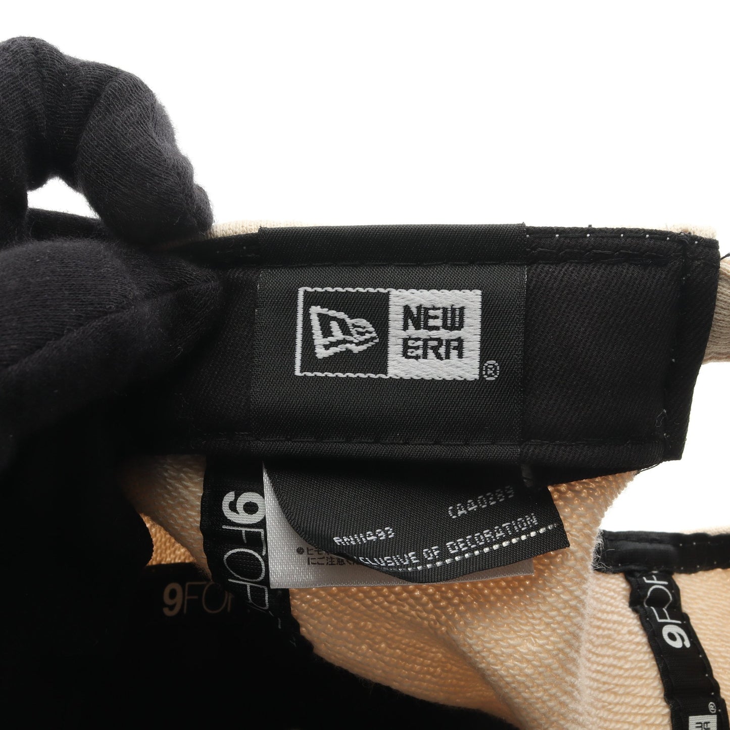 N°21 × NEW ERA 9FORTY EASY SNAP キャップ コットン アイボリー ヌメロヴェントゥーノ