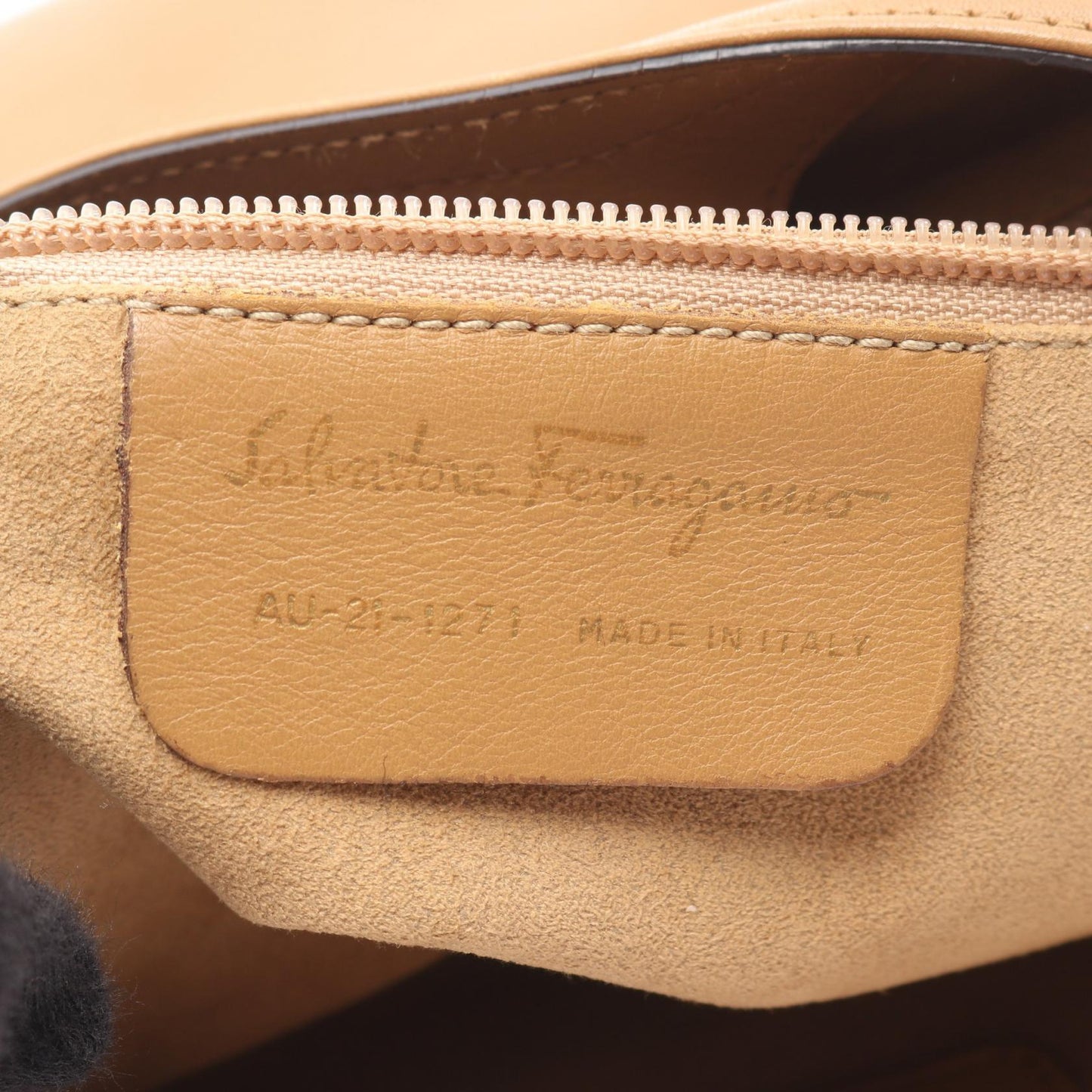 ショルダーバッグ レザー イエローブラウン サルヴァトーレフェラガモ バッグ Salvatore Ferragamo