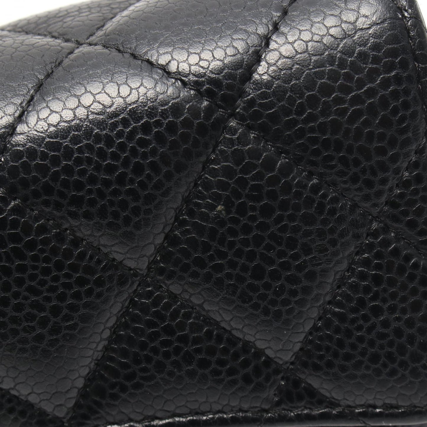 マトラッセ 二つ折り長財布 キャビアスキン ブラック ゴールド金具 シャネル 財布・小物 CHANEL