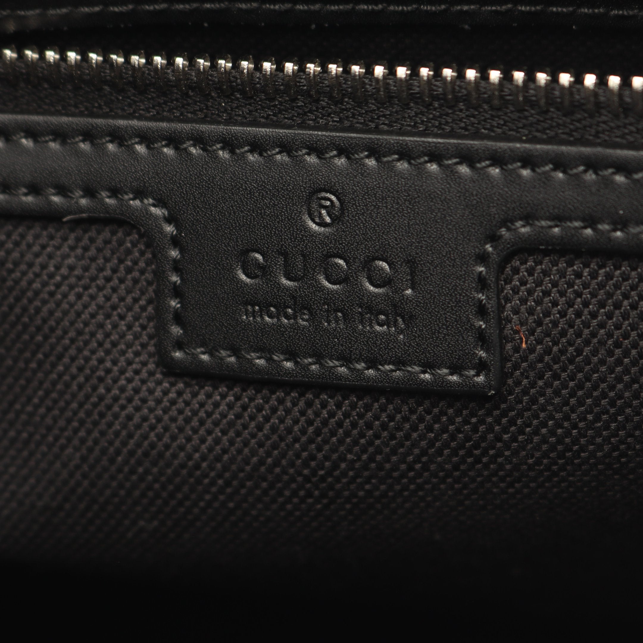 グッチ　ボディバッグ　GG柄　GGスプリーム　シェリーライン　PVCレザー　黒 GUCCI - グッチ ボディバッグ GGスプリーム シェリーライン GG柄 PVC