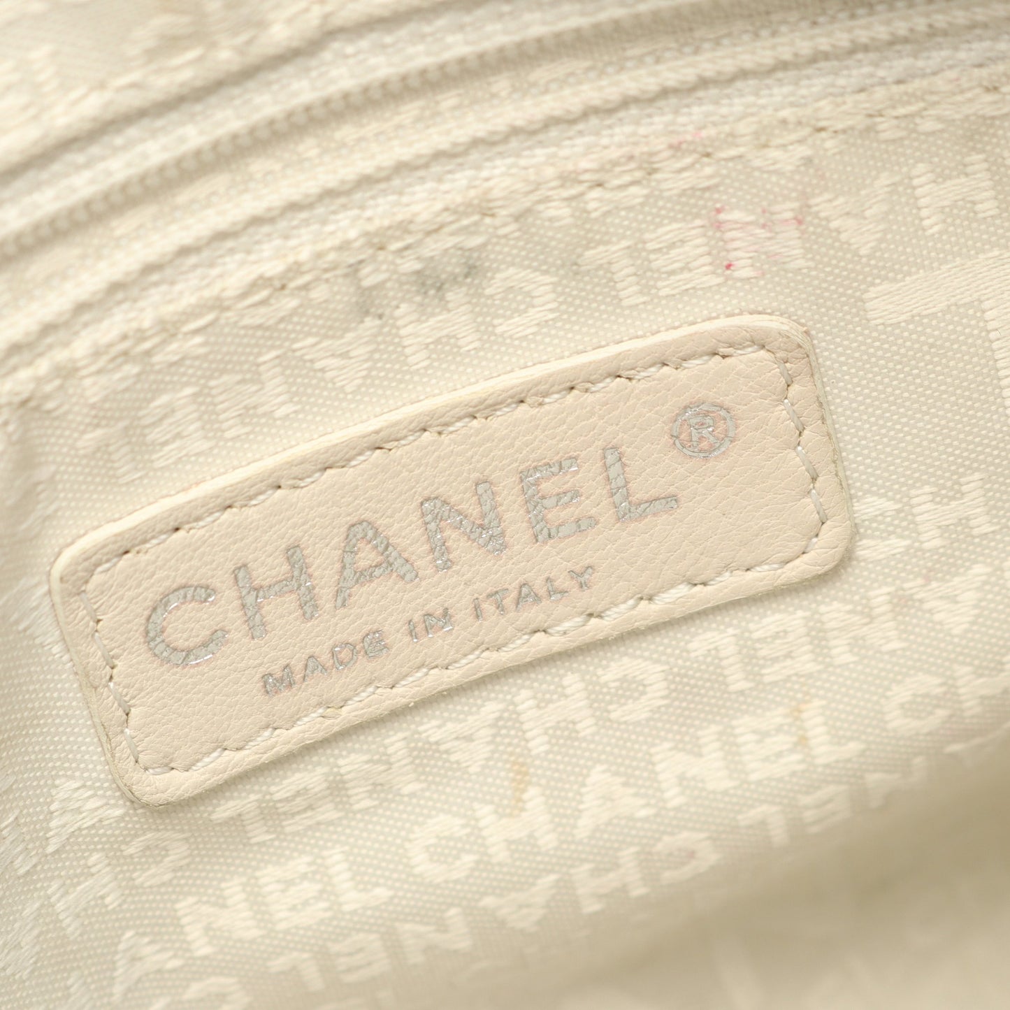 ワイルドステッチ チェーンショルダーバッグ ラムスキン ブラック シルバー金具 シャネル バッグ CHANEL