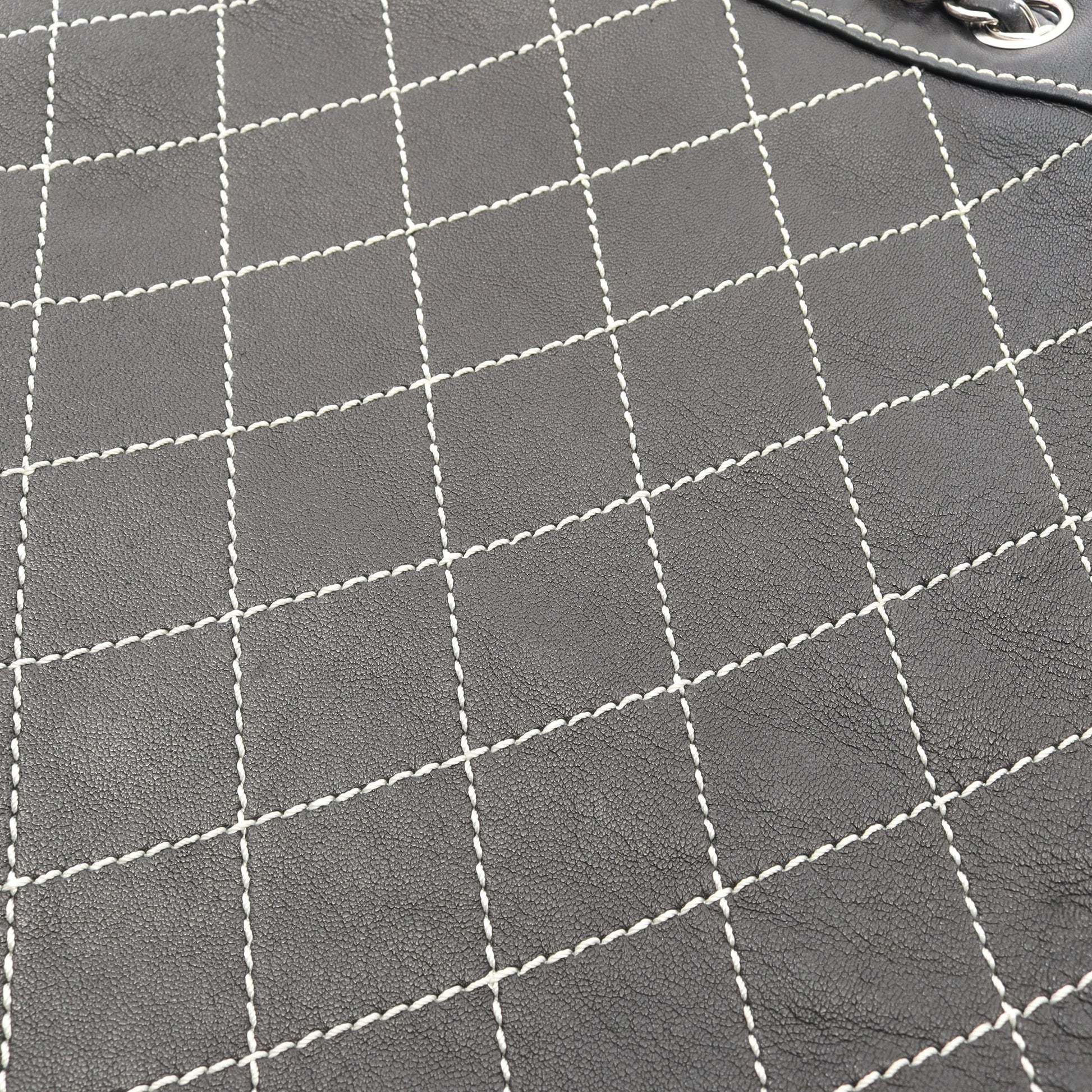 ワイルドステッチ チェーンショルダーバッグ ラムスキン ブラック シルバー金具 シャネル バッグ CHANEL