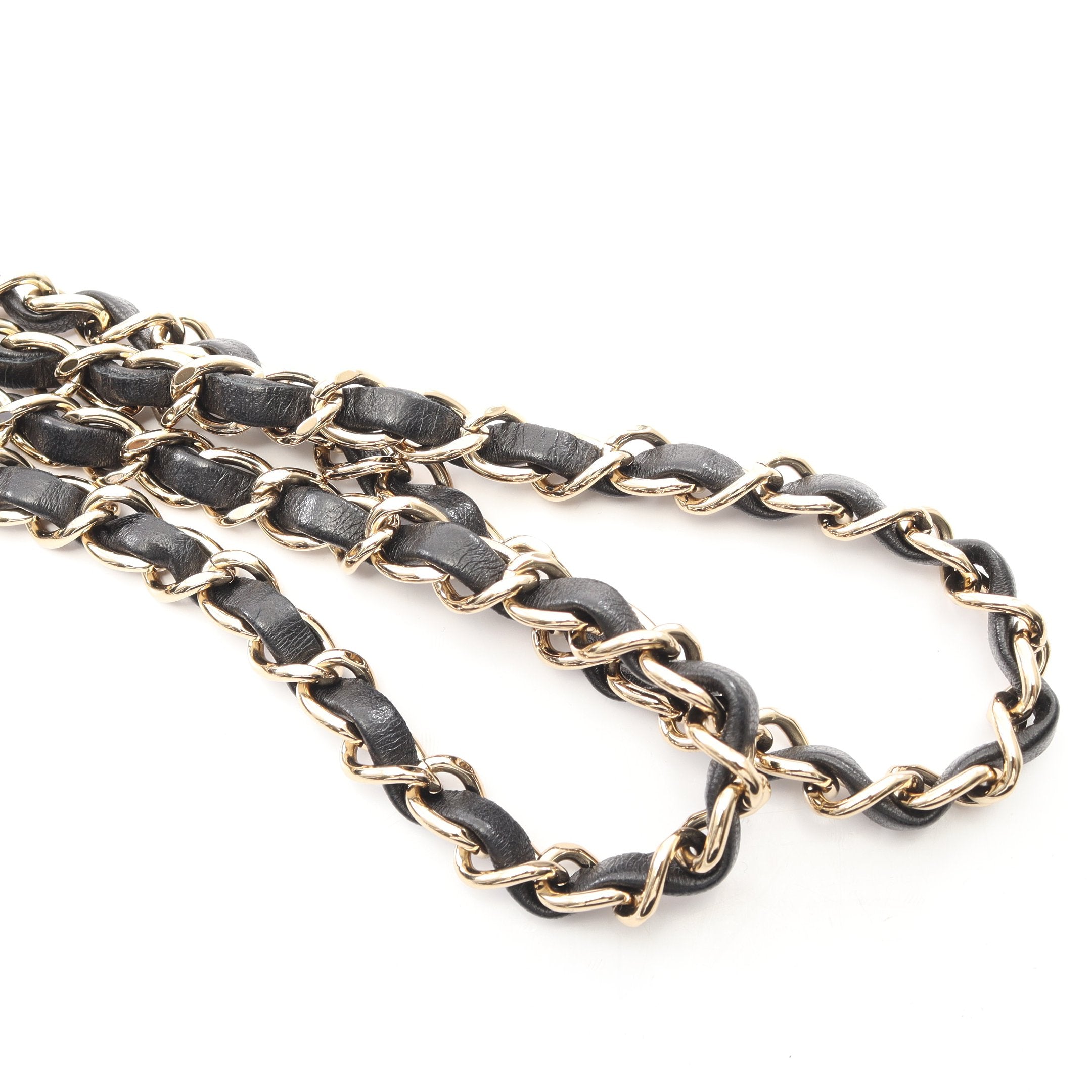 CHANEL シャネル シェブロン ミニマトラッセ Vステッチ ラムスキン レザー チェーンショルダーバッグ ゴールド金具 ブラック 29番台 CHANEL（シャネル） （未使用 展示品）シャネル シェブロン Vステッチ