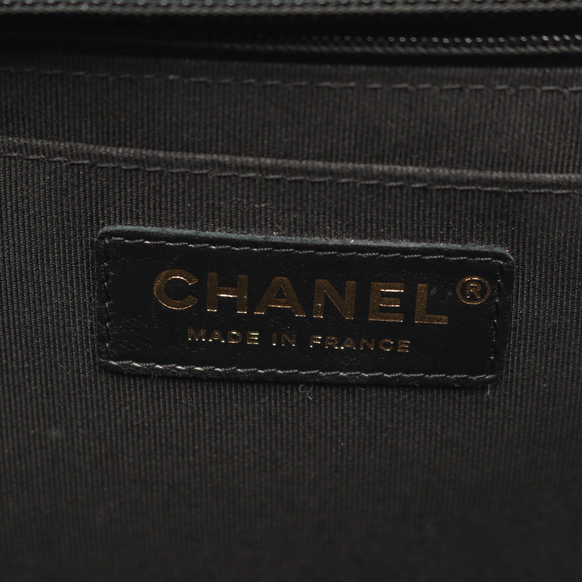 Vステッチ シェブロン フルフラップ Wチェーンショルダーバッグ ラムスキン ブラック ゴールド金具 シャネル バッグ CHANEL