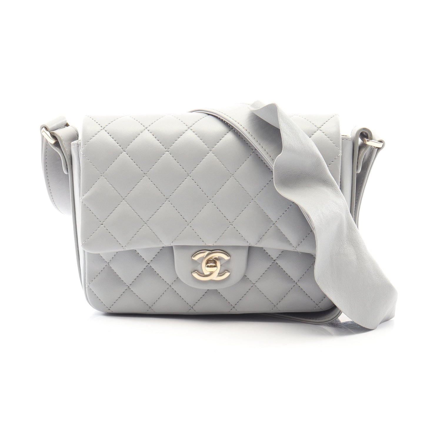マトラッセ フリル ショルダーバッグ ラムスキン グレー ゴールド金具 シャネル バッグ CHANEL