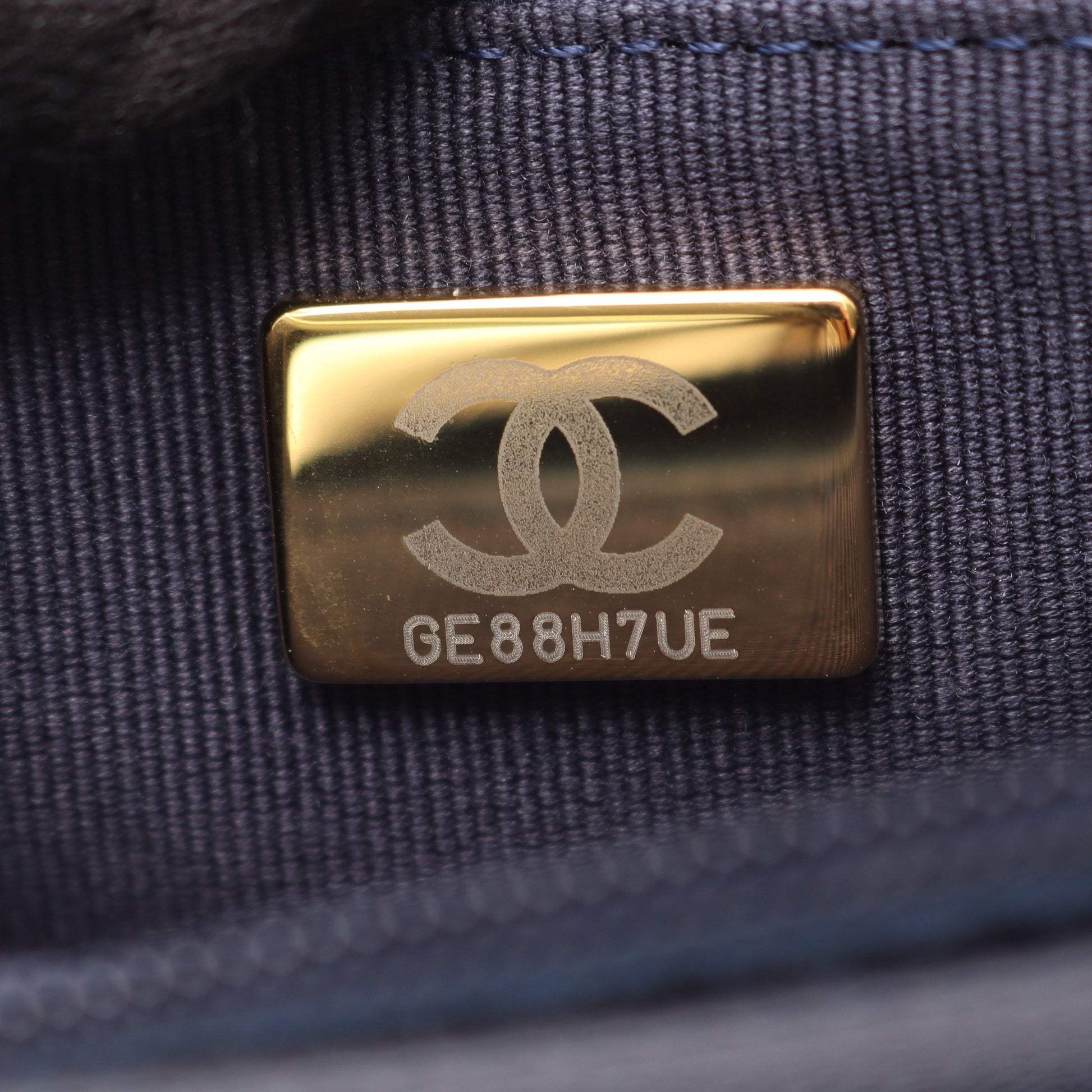 マトラッセ チェーンウォレット ソフトキャビアスキン ネイビー ゴールド金具 シャネル バッグ CHANEL
