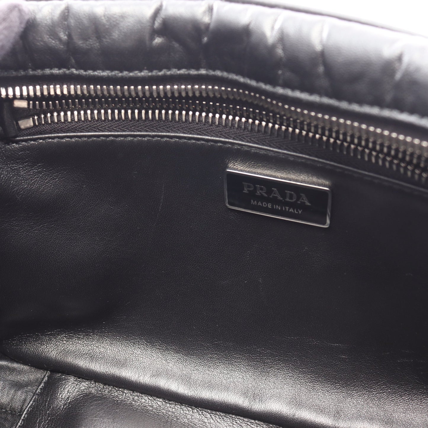 Re-Edition 2001 2WAY ハンドバッグ レザー ブラック プラダ バッグ PRADA
