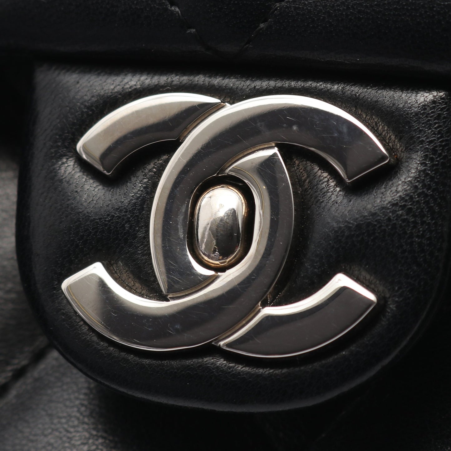マトラッセ トップハンドルバッグ ハンドバッグ ラムスキン ブラック ゴールド金具 シャネル バッグ CHANEL