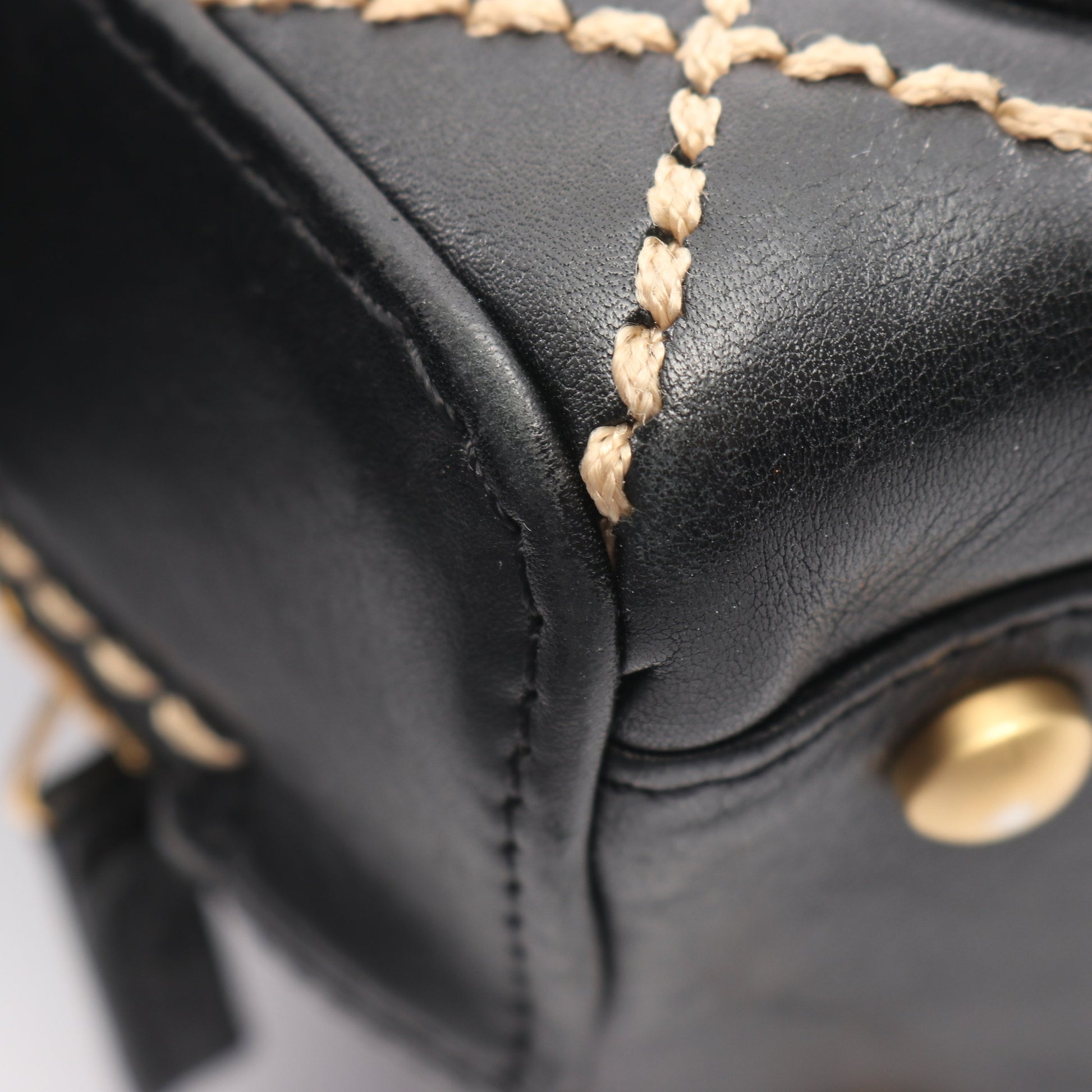 ワイルドステッチ ハンドバッグ レザー ブラック ゴールド金具 シャネル バッグ CHANEL