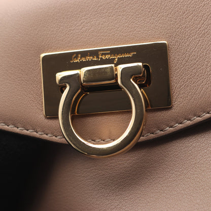 ガンチーニ 2WAY ハンドバッグ チェーンハンドバッグ レザー グレーベージュ サルヴァトーレフェラガモ バッグ Salvatore Ferragamo