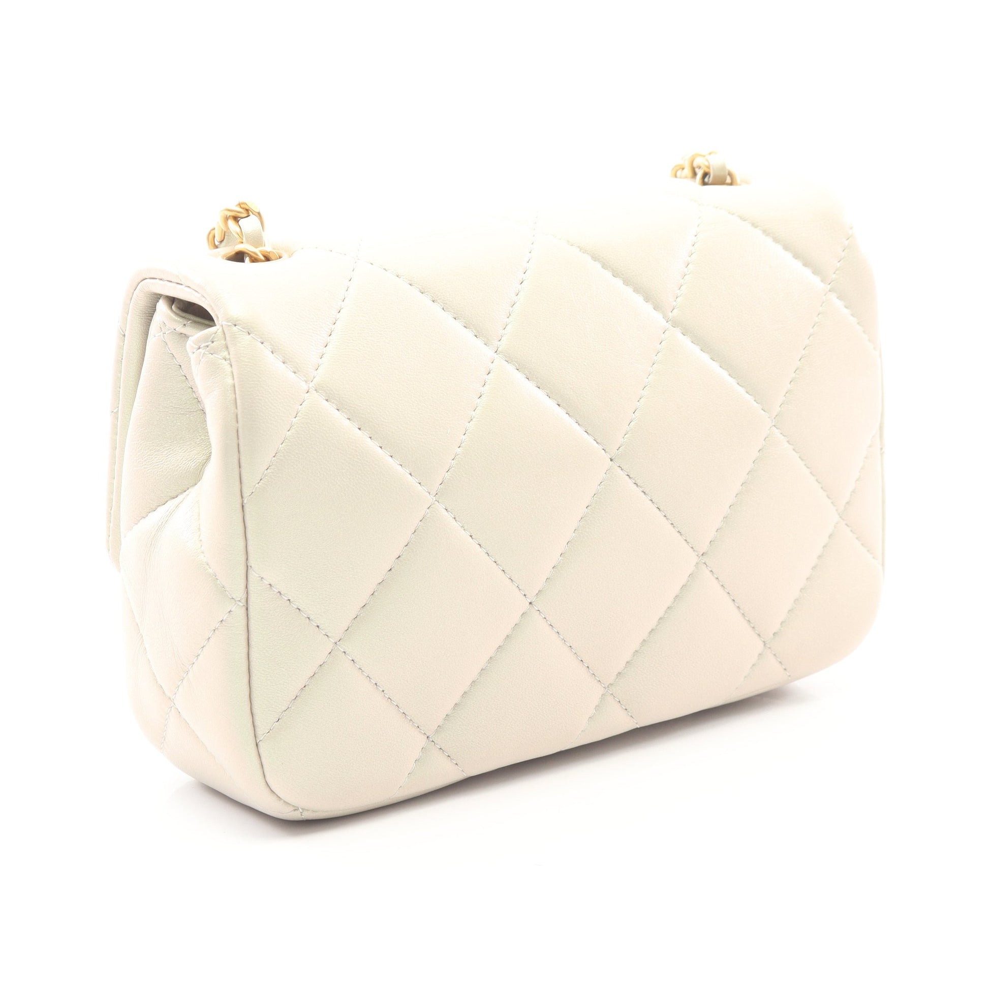 ミニマトラッセ チェーンショルダーバッグ ラムスキン ライトグレー ゴールド金具 シャネル バッグ CHANEL