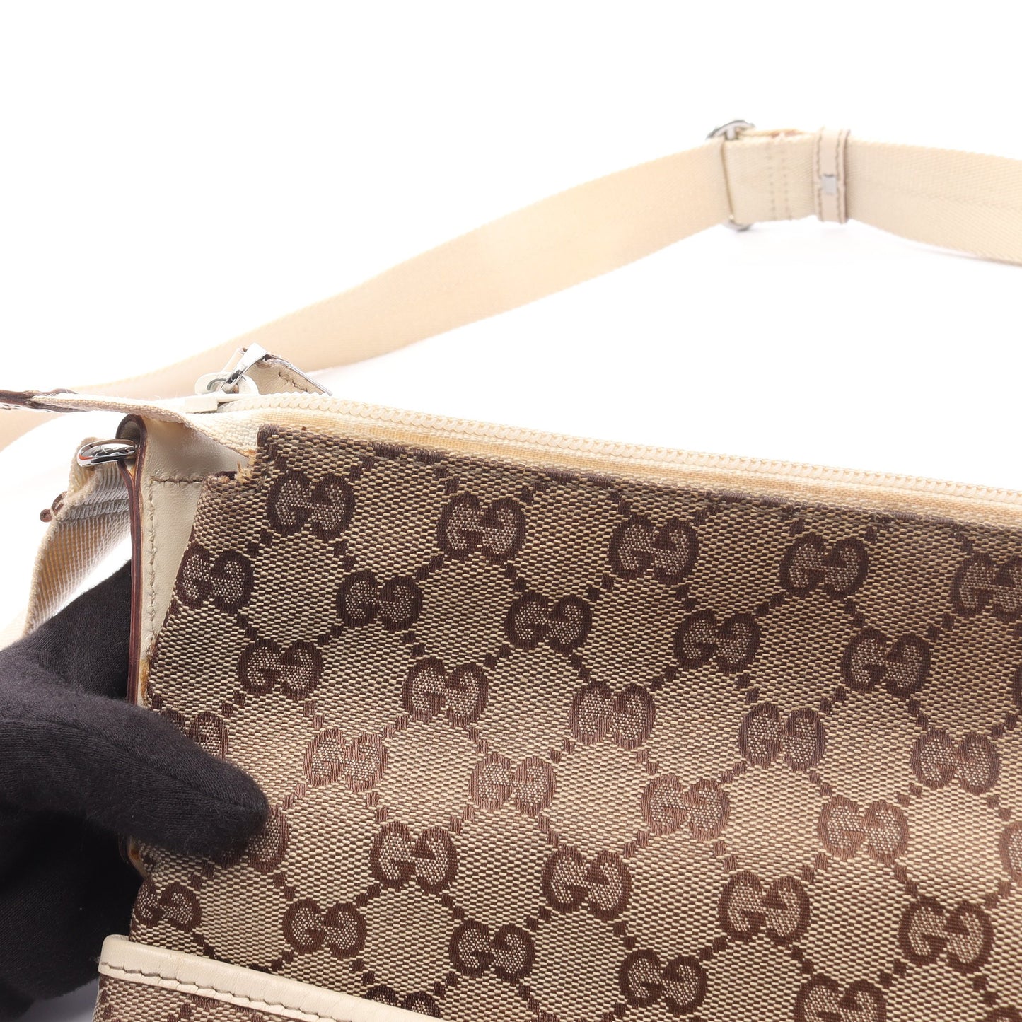 GGキャンバス ショルダーバッグ キャンバス レザー ベージュ アイボリー グッチ バッグ GUCCI