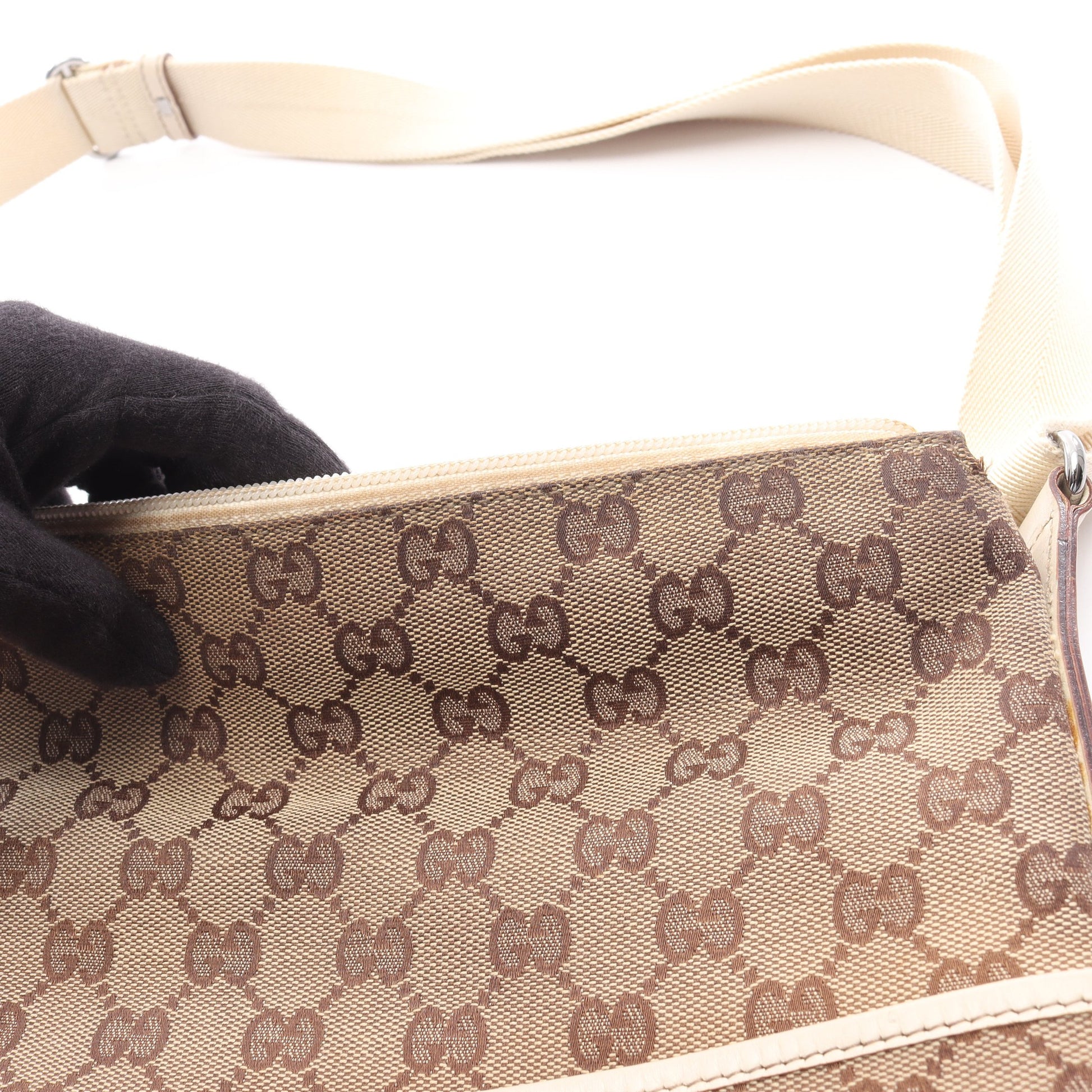 GGキャンバス ショルダーバッグ キャンバス レザー ベージュ アイボリー グッチ バッグ GUCCI