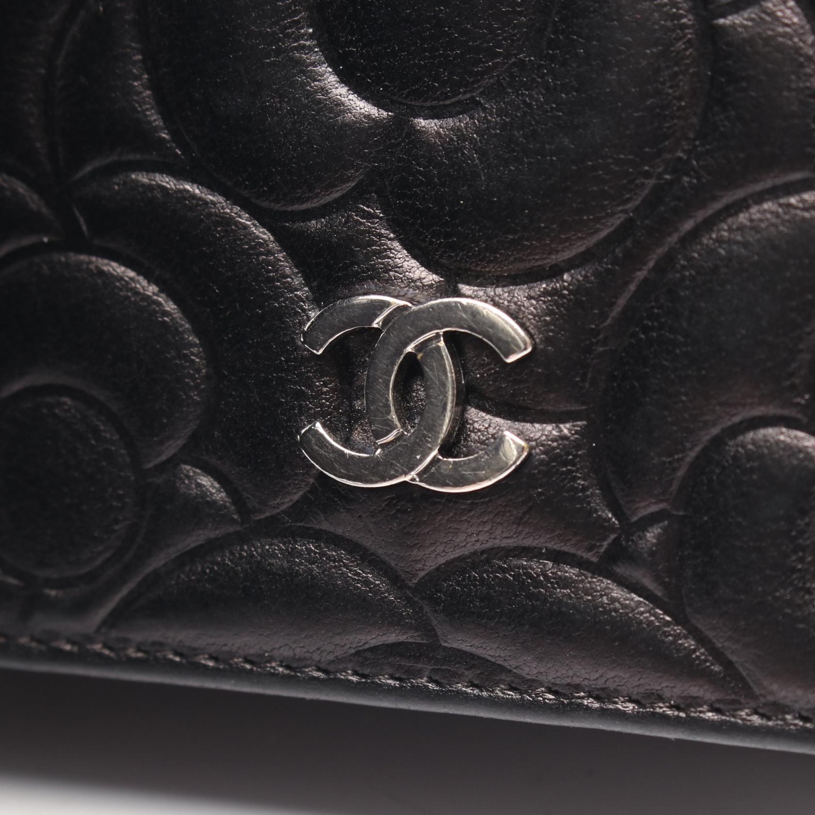 カメリア ココマーク 三つ折り財布 レザー ブラック シルバー金具 シャネル 財布・小物 CHANEL
