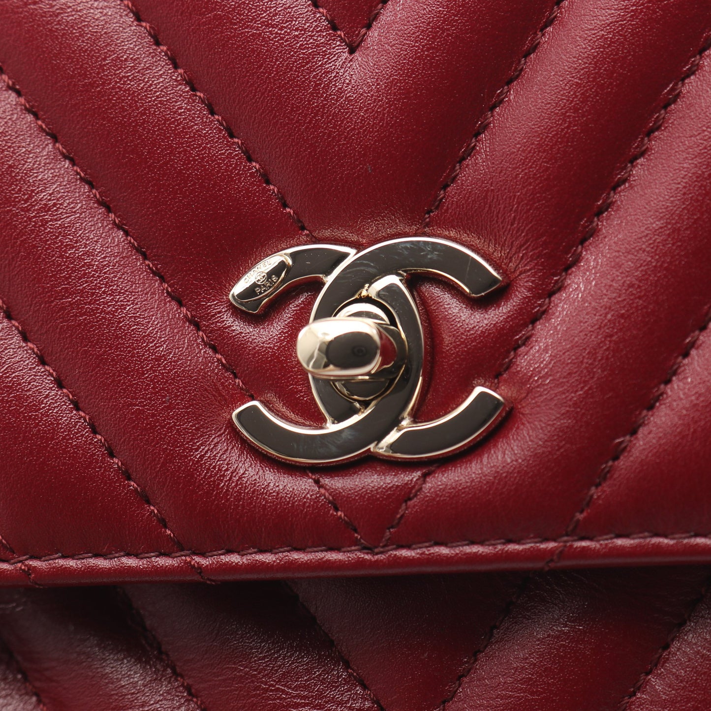 ココハンドル フラップ Vステッチ シェブロン 2WAY ハンドバッグ レザー レッド ゴールド金具 シャネル バッグ CHANEL