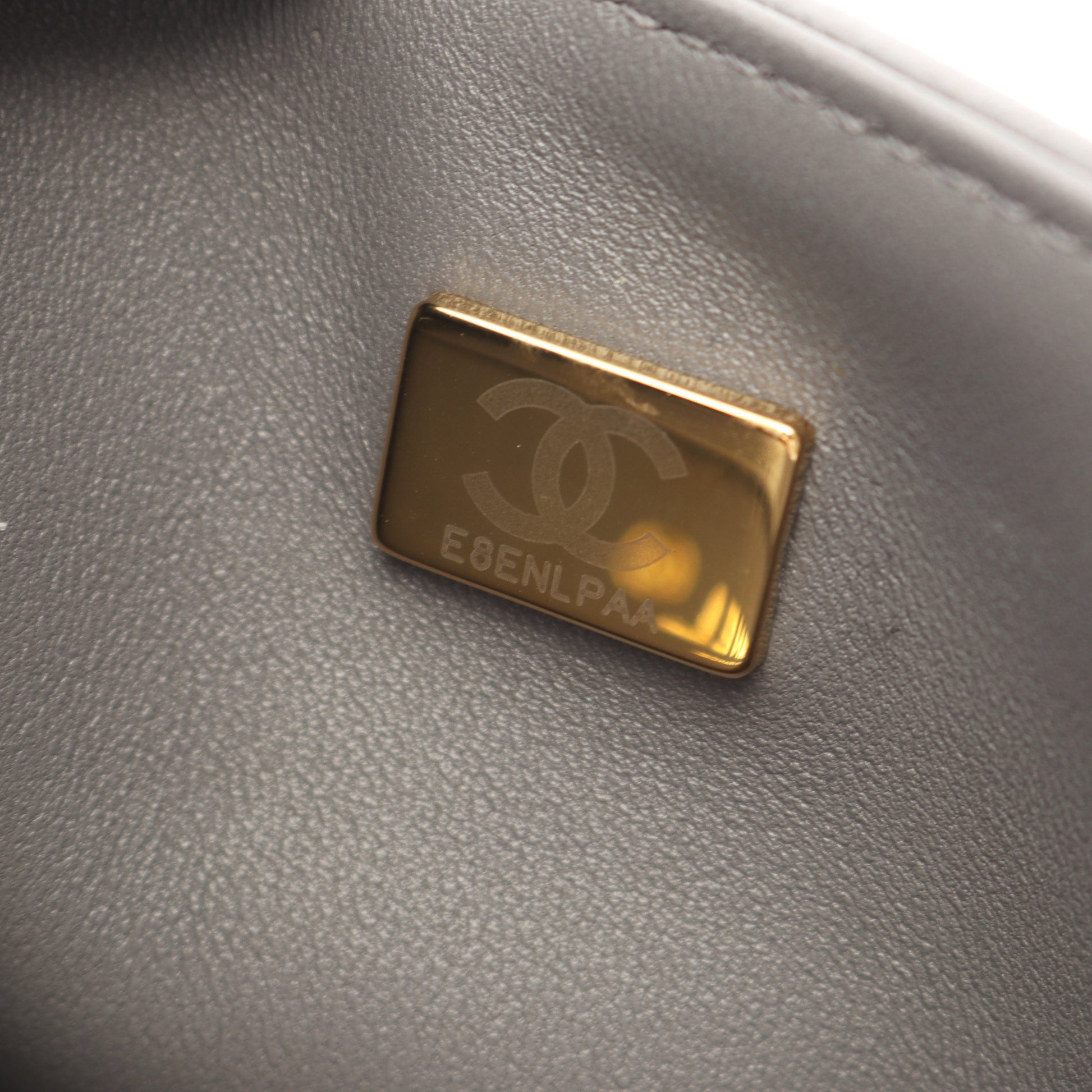 ボーイシャネル スモール チェーンショルダーバッグ キャビアスキン グレー ゴールド金具 シャネル バッグ CHANEL