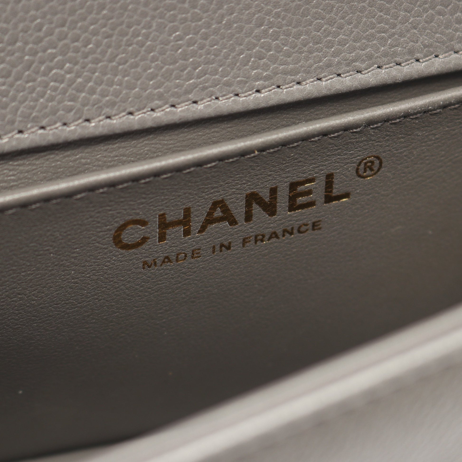 ボーイシャネル スモール チェーンショルダーバッグ キャビアスキン グレー ゴールド金具 シャネル バッグ CHANEL