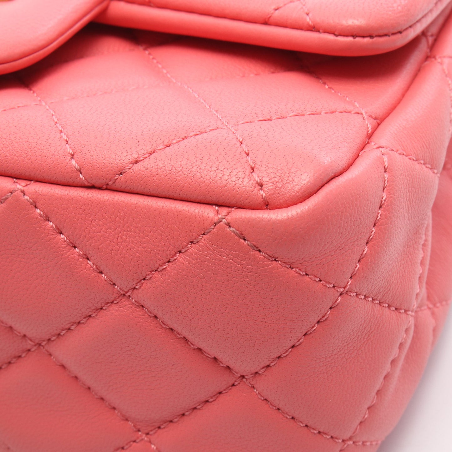 マトラッセ チェーンショルダーバッグ レザー ピンク ゴールド金具 シャネル バッグ CHANEL