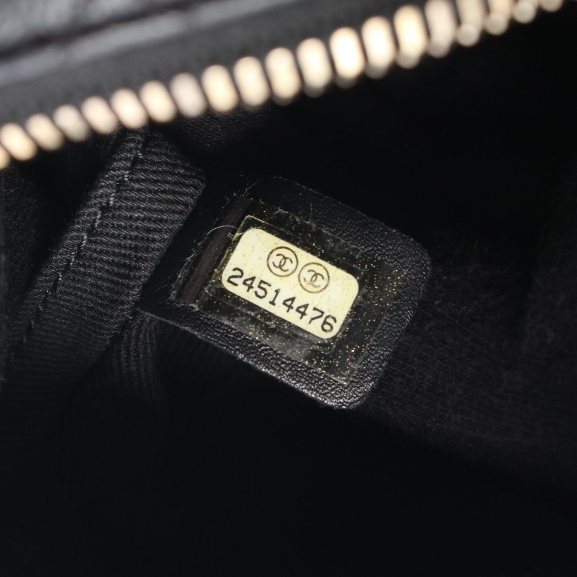 ココマーク ショルダーバッグ レザー ブラック ゴールド金具 シャネル バッグ CHANEL