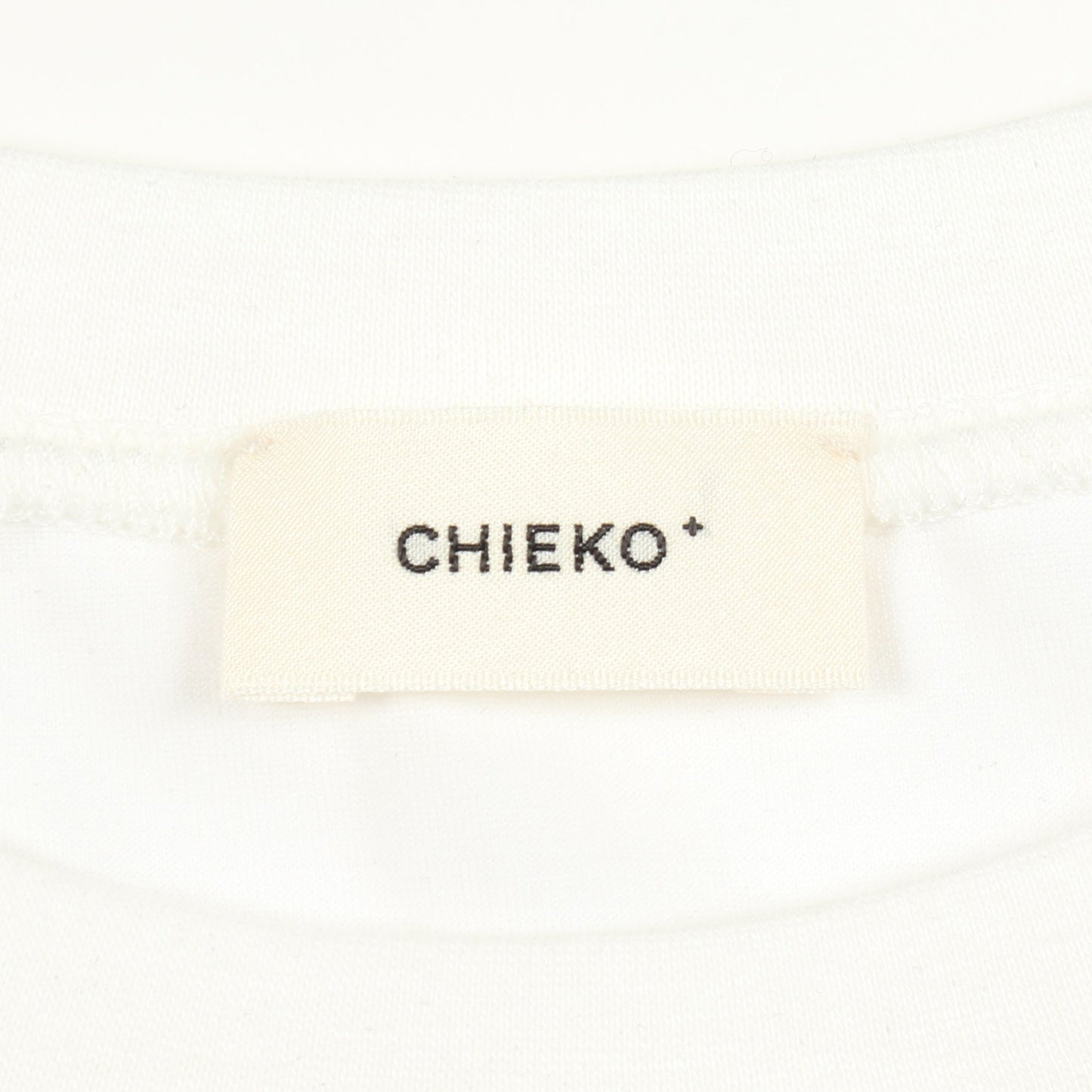 サイドスリット クルーネック カットソー コットン ホワイト チエコプラス トップス CHIEKO＋