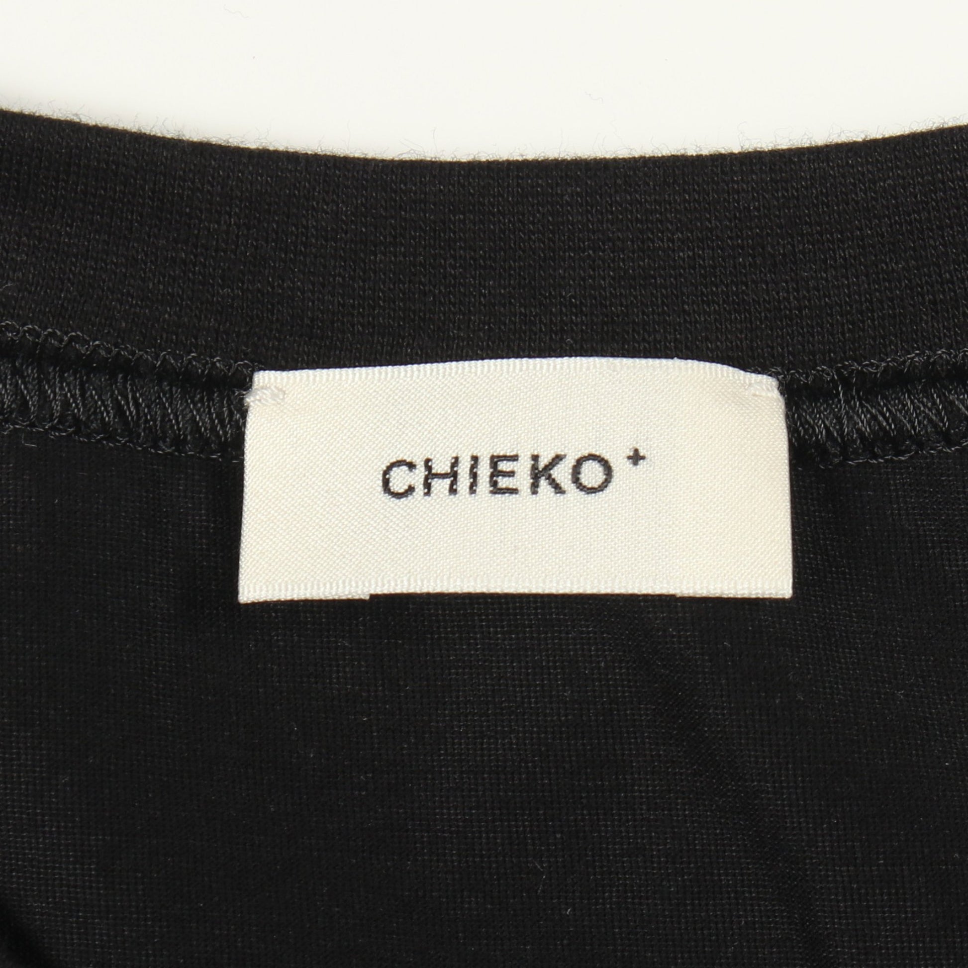 サイドスリット クルーネック カットソー コットン ブラック チエコプラス トップス CHIEKO＋