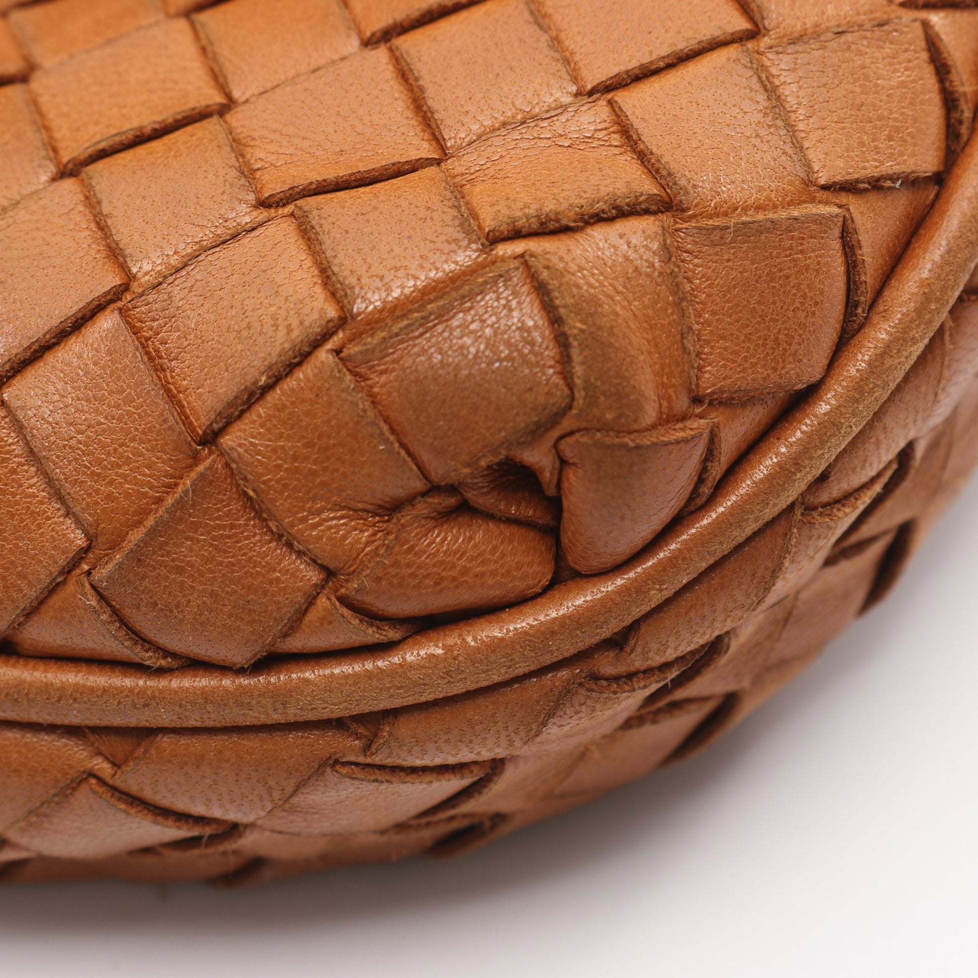 イントレチャート ショルダーバッグ レザー ブラウン ボッテガヴェネタ バッグ BOTTEGA VENETA