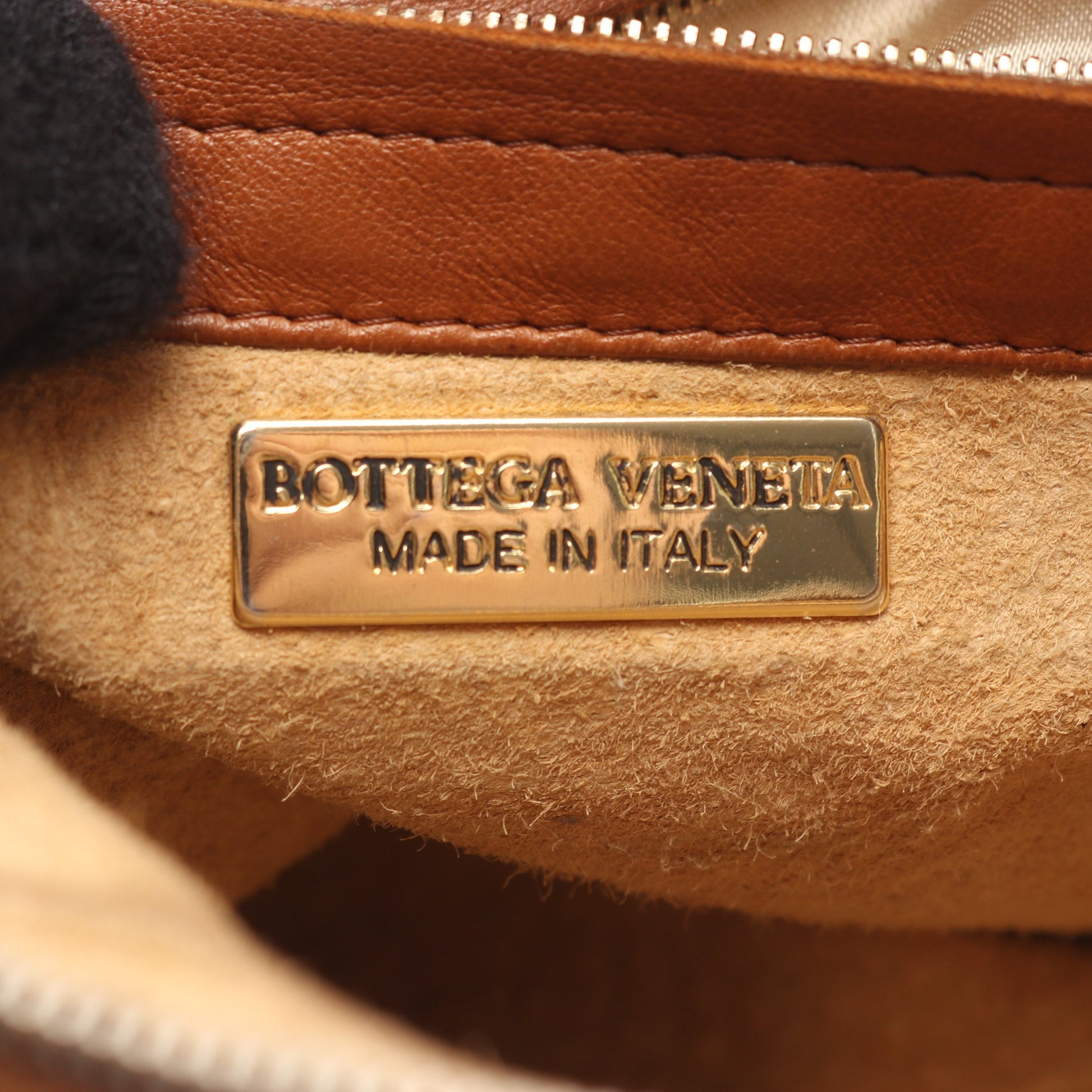 イントレチャート ショルダーバッグ レザー ブラウン ボッテガヴェネタ バッグ BOTTEGA VENETA