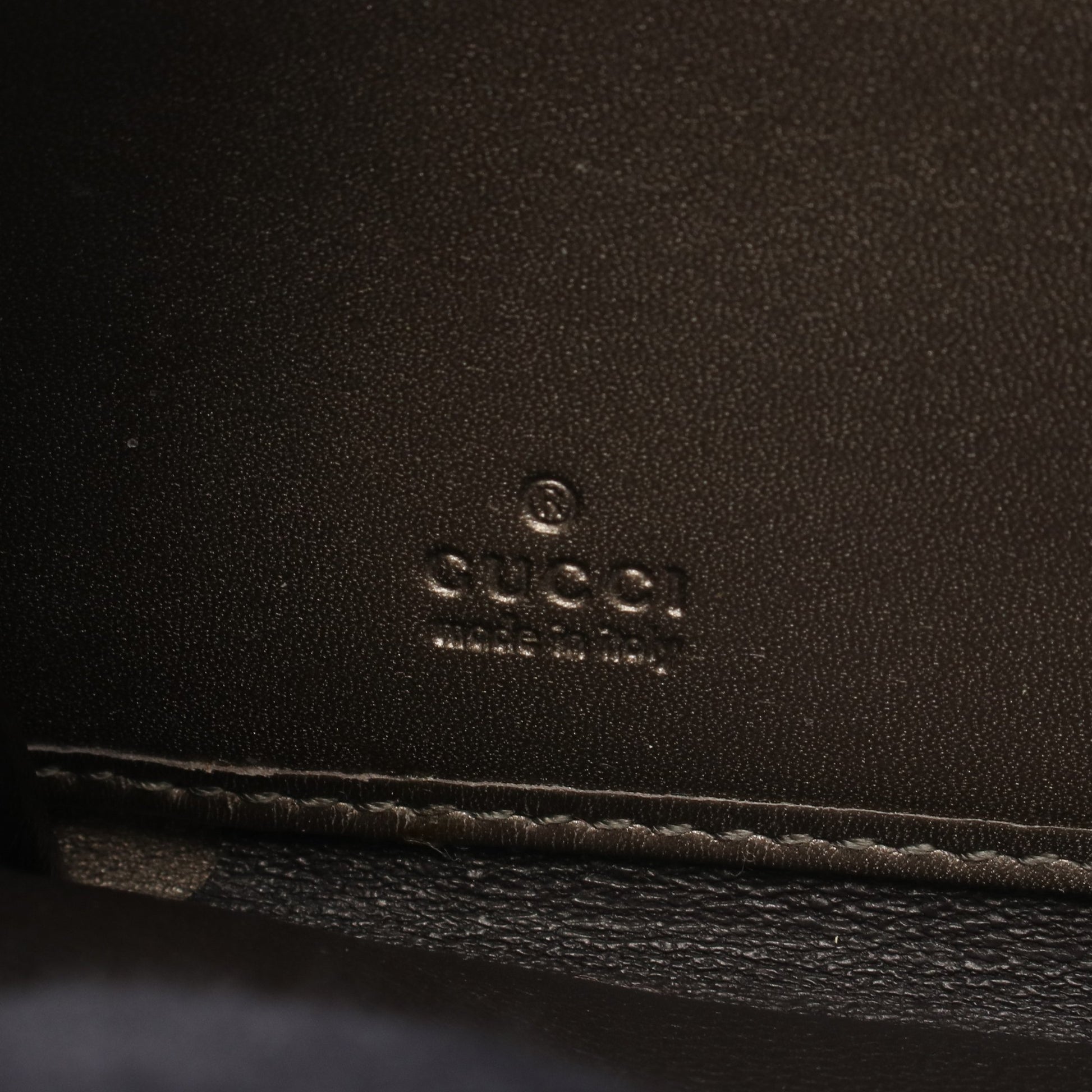 マイクログッチシマ ラウンドファスナー長財布 エナメルレザー カーキグリーン グッチ 財布・小物 GUCCI