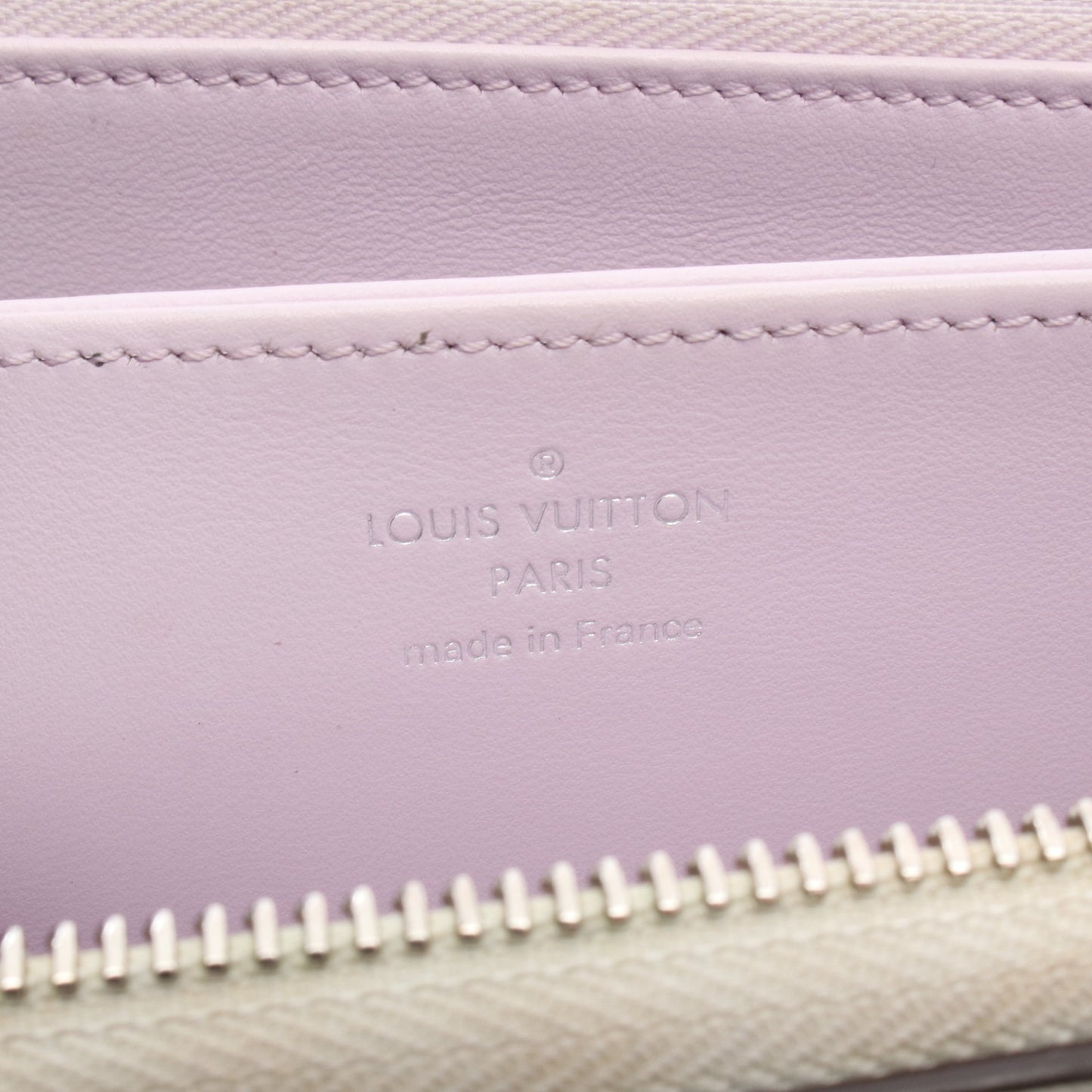 ジッピーウォレット マヒナ ブロン ラウンドファスナー長財布 レザー オフホワイト ルイヴィトン 財布・小物 LOUIS VUITTON