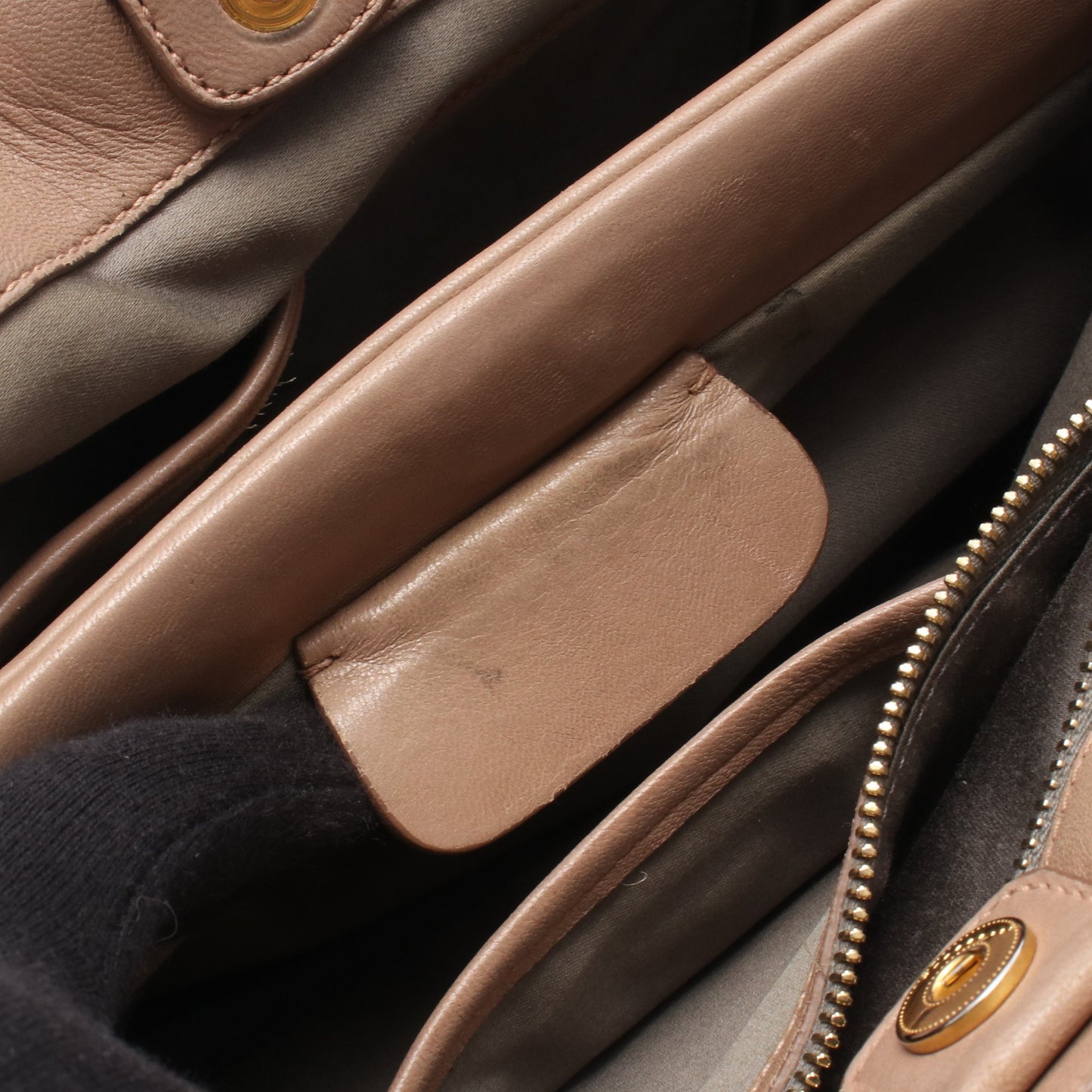 マテラッセ 2WAY ハンドバッグ レザー ピンクベージュ ミュウミュウ バッグ miu miu