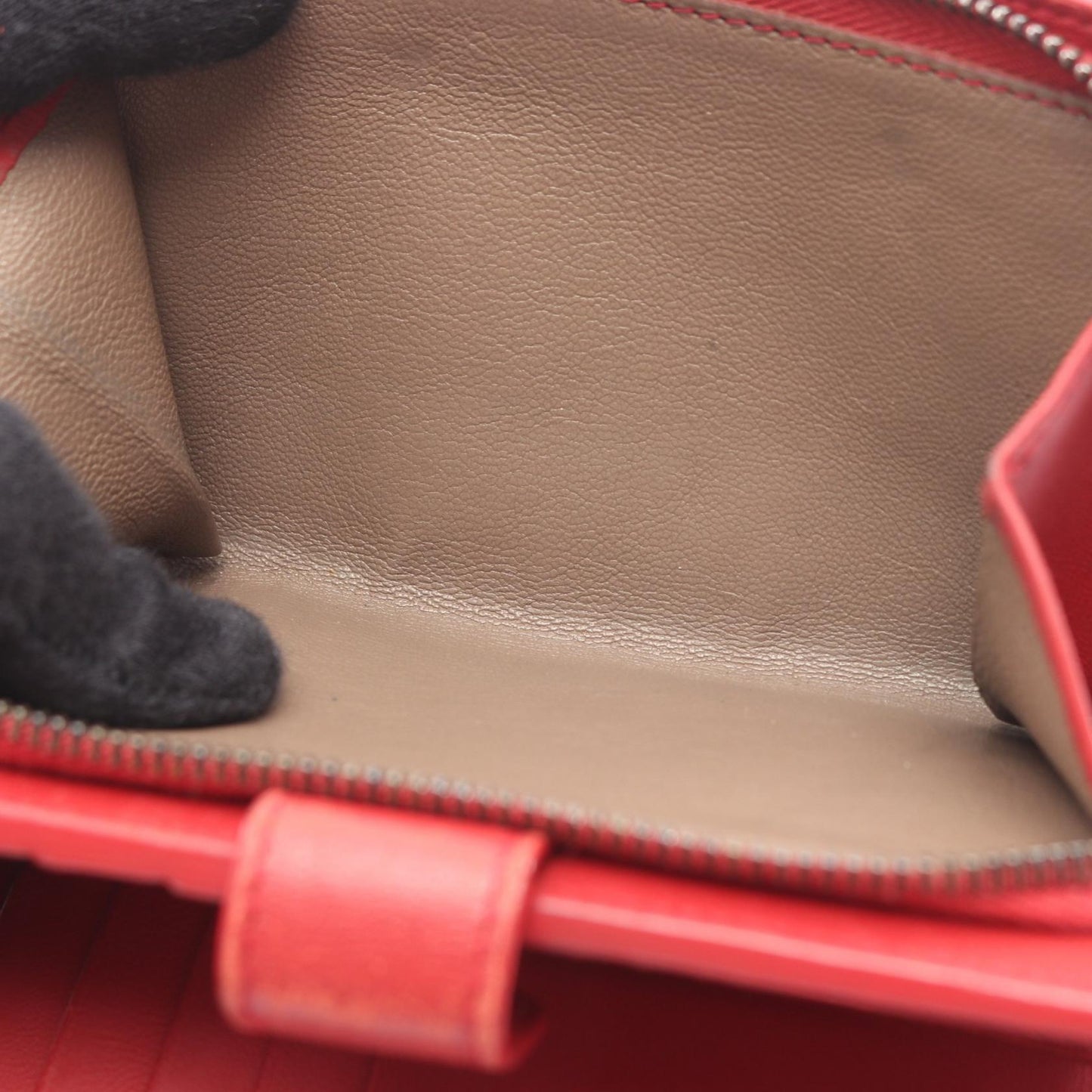 イントレチャート 二つ折り財布 レザー レッド ボッテガヴェネタ 財布・小物 BOTTEGA VENETA