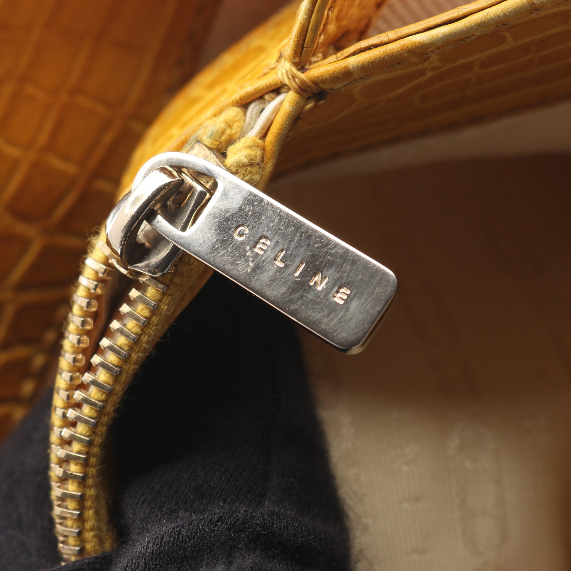 クロコ型押し ショルダーバッグ キャンバス レザー ライトベージュ イエロー セリーヌ バッグ CELINE
