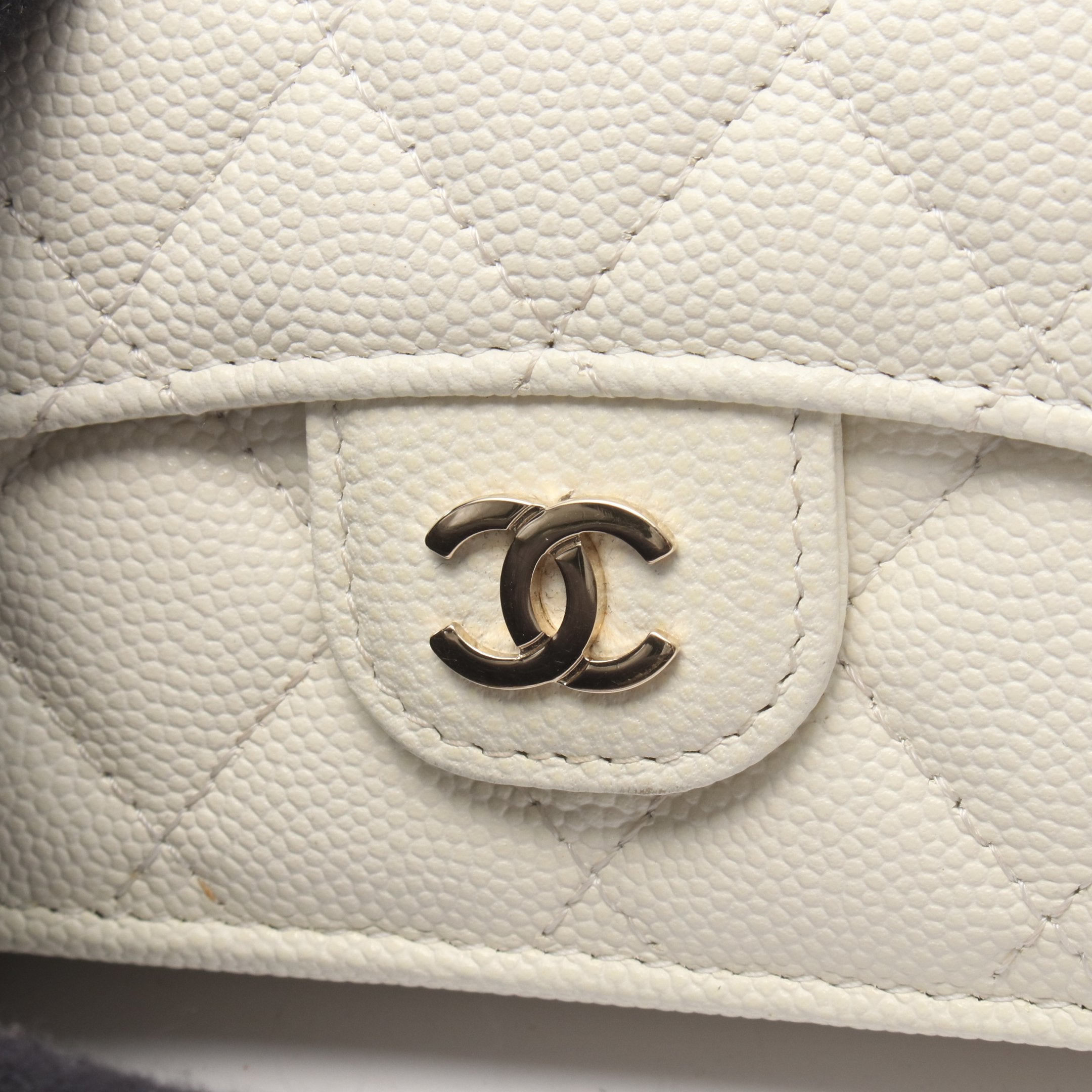 CHANEL シャネル 三つ折り財布 マトラッセ クラシック スモール