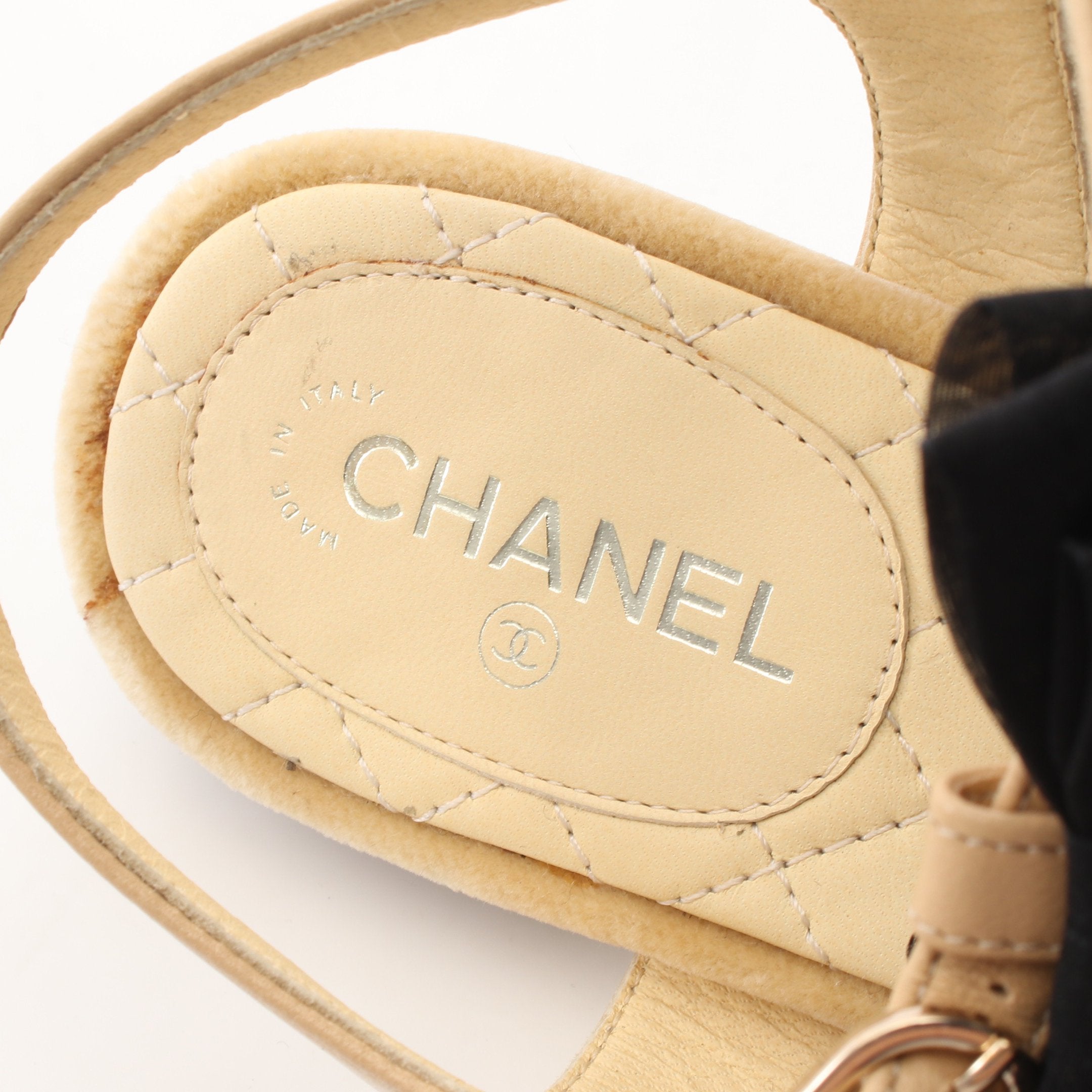 美品　CHANEL ベージュ サンダル　ミュール　リボン ココマーク リボン フラワーモチーフ サンダル サンダル レザー