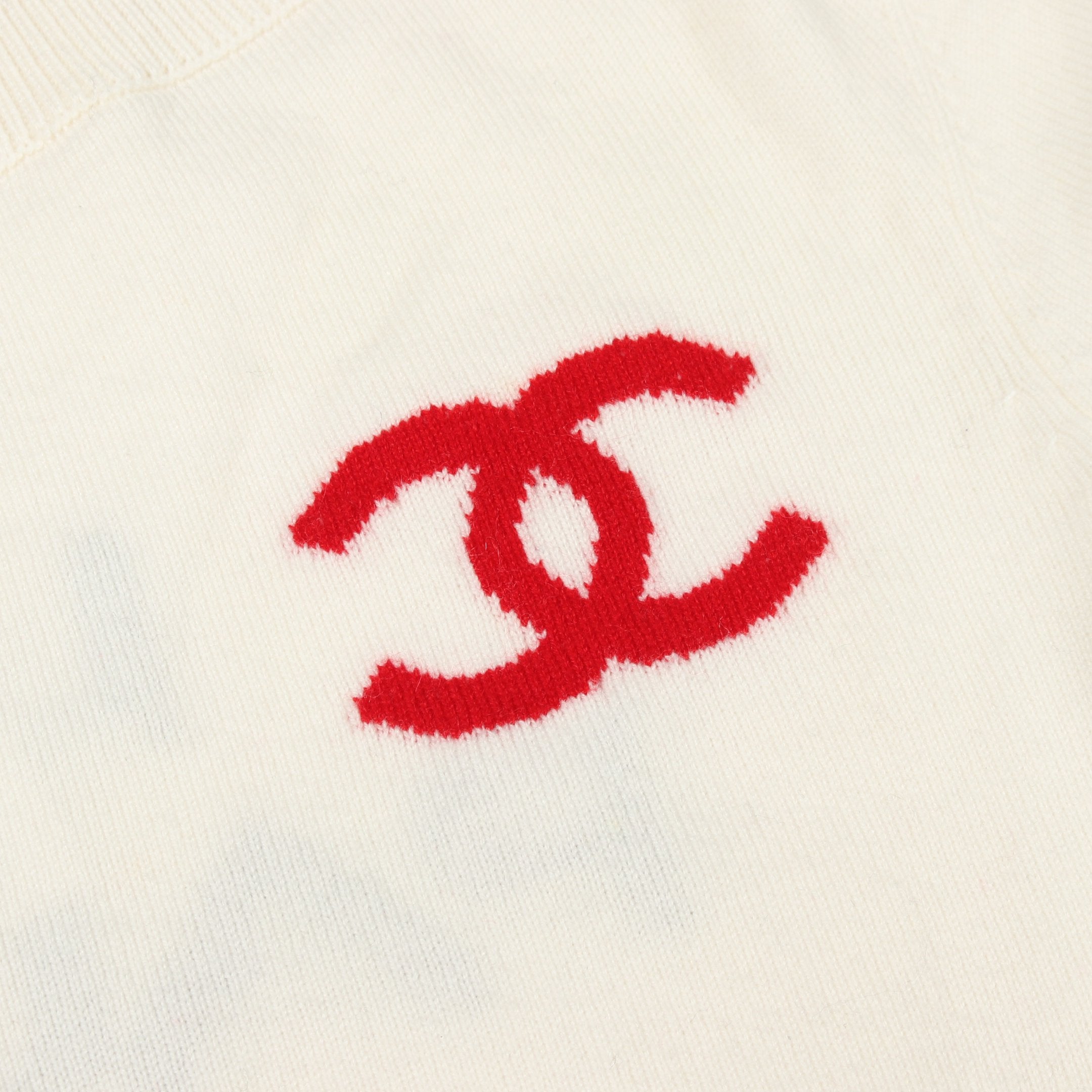 CHANEL シャネルオム ジップアップパーカー ニット カシミヤ100% P60513 ユニセックス サイズ 50 COCOマーク LA PAUSA ラ パウザ ロゴ チャーム マルチカラーボーダー ストライプ フーディー ドルマンスリーブ カーディガン メンズ レディース マルチカラー 英国製 CHANEL（シャネル） シャネルオム ジップアップパーカー ニット