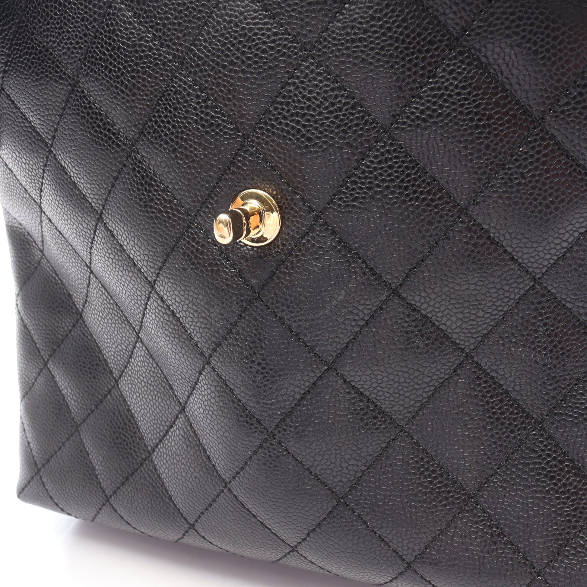 マトラッセ ハンドバッグ キャビアスキン ブラック ゴールド金具 シャネル バッグ CHANEL