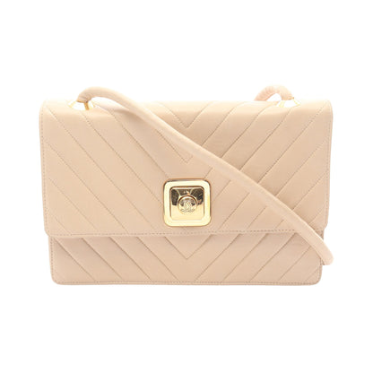 Vステッチ ショルダーバッグ ラムスキン ベージュ ゴールド金具 シャネル バッグ CHANEL
